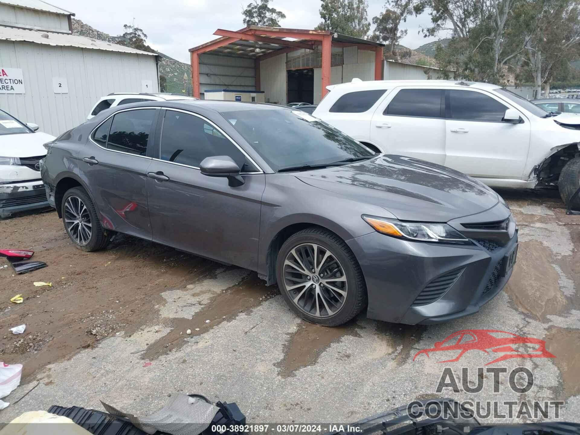 TOYOTA CAMRY 2020 - 4T1G11AK2LU904989