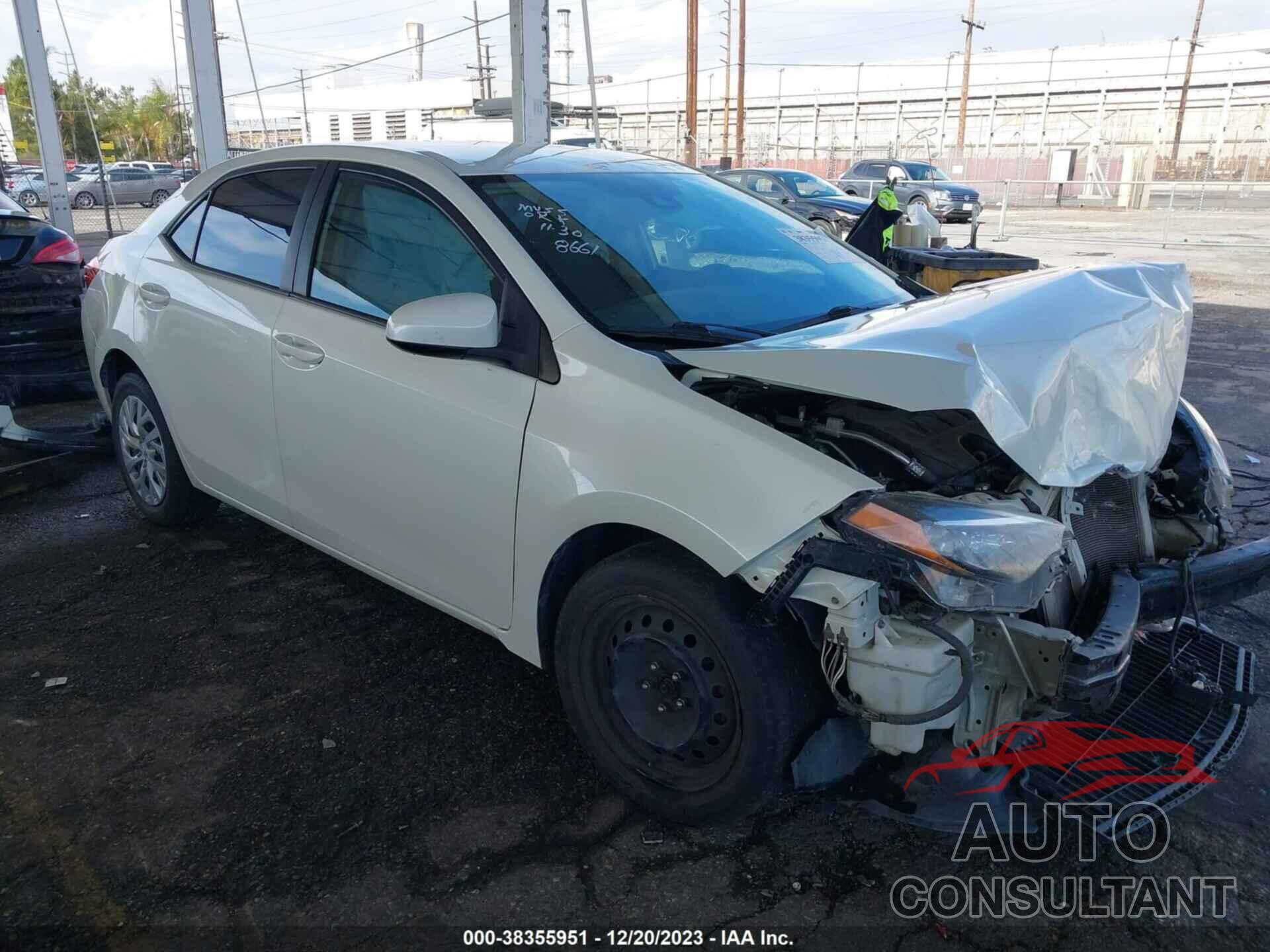 TOYOTA COROLLA 2018 - 5YFBURHE0JP818661