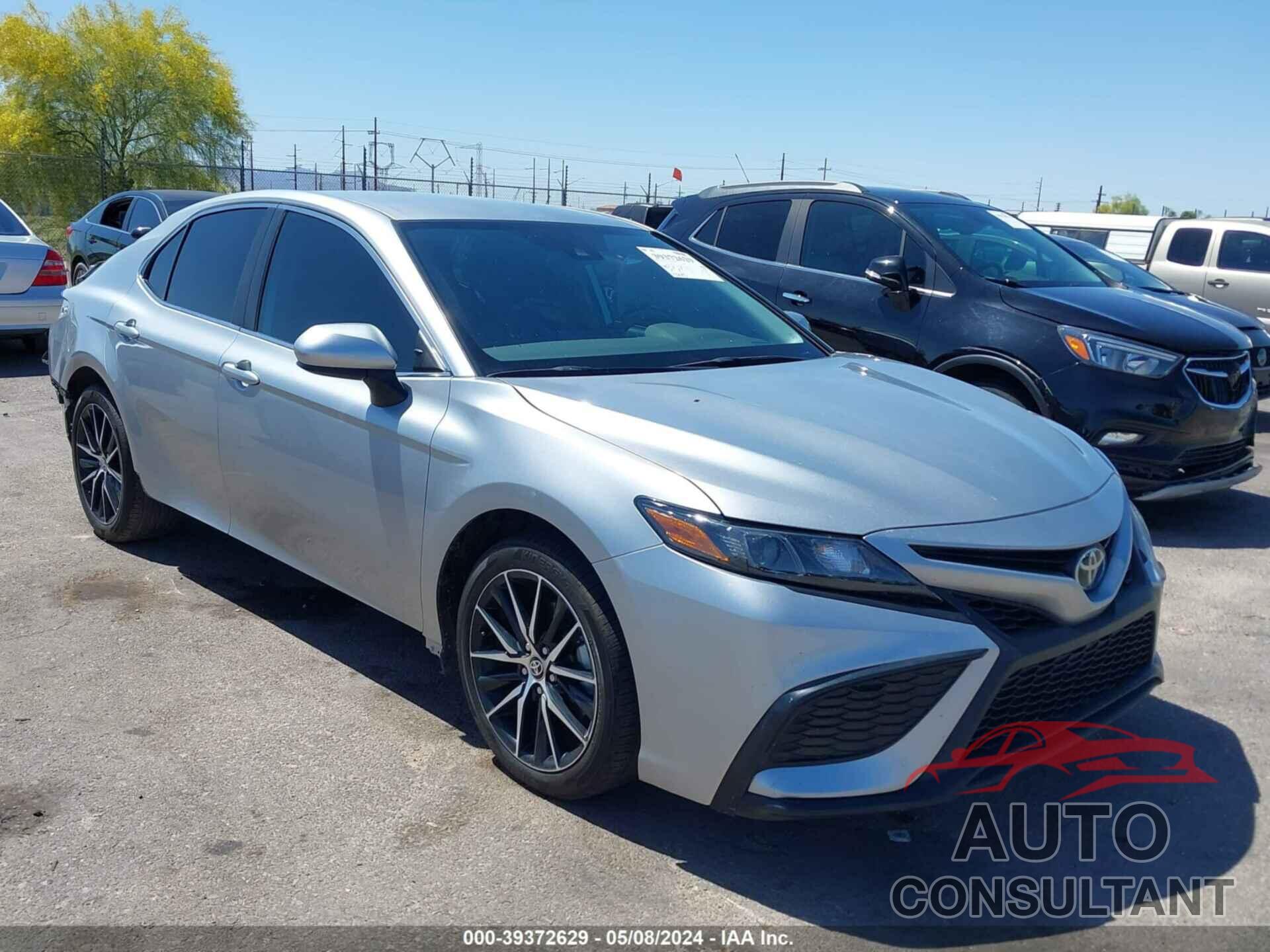 TOYOTA CAMRY 2021 - 4T1G11AK0MU580328