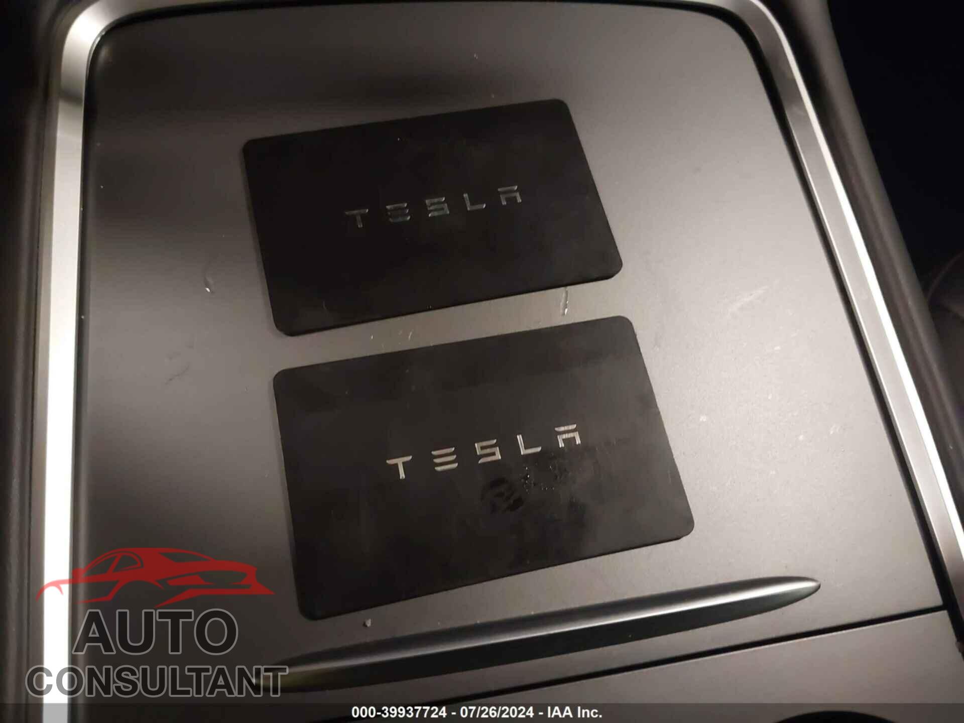TESLA MODEL 3 2023 - 5YJ3E1EC0PF483427