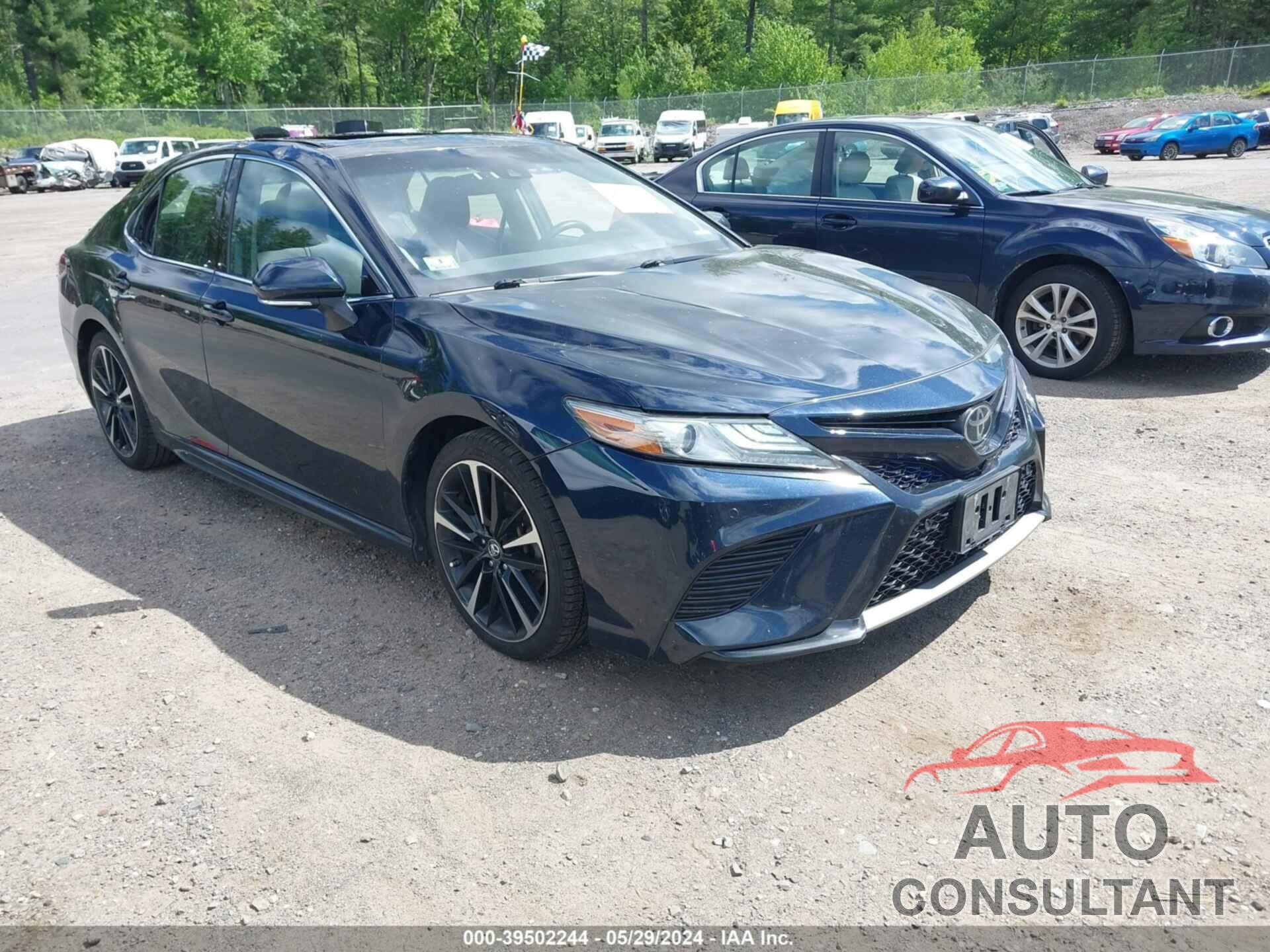 TOYOTA CAMRY 2018 - 4T1BZ1HK0JU501891