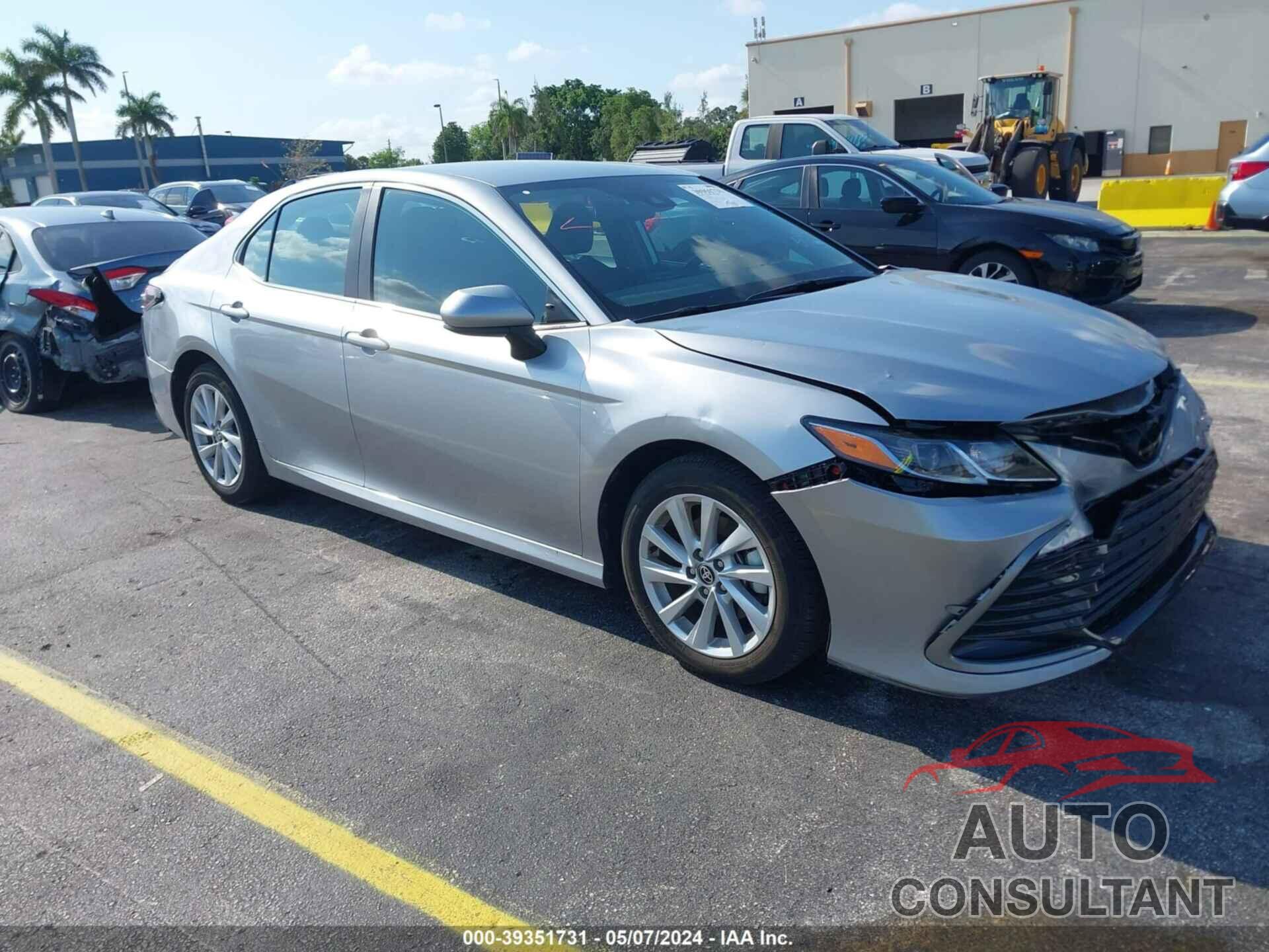 TOYOTA CAMRY 2024 - 4T1C11AK6RU849972