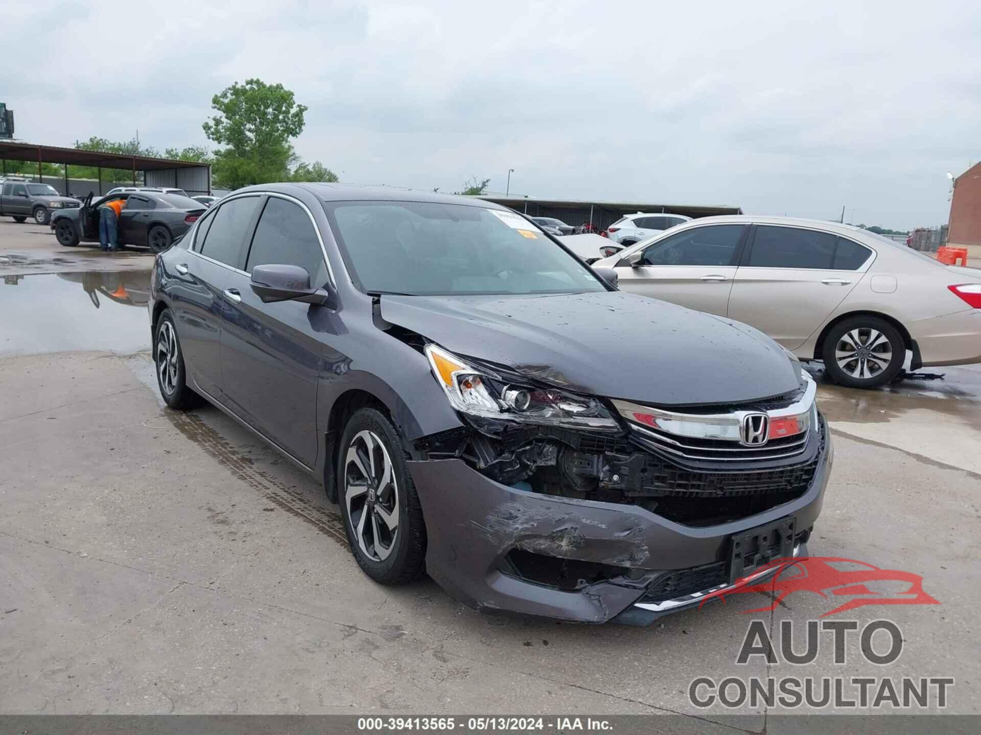 HONDA ACCORD 2017 - 1HGCR3F80HA038370