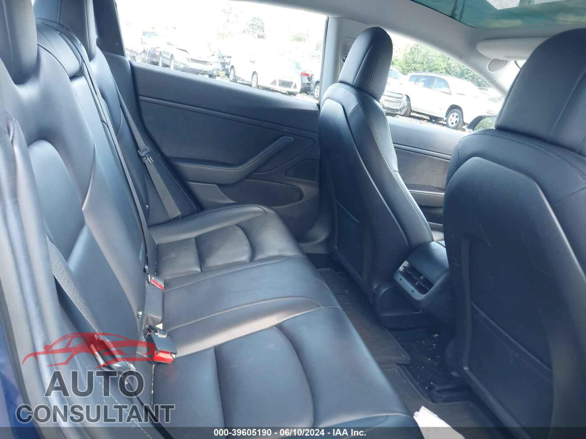 TESLA MODEL 3 2018 - 5YJ3E1EA9JF032972