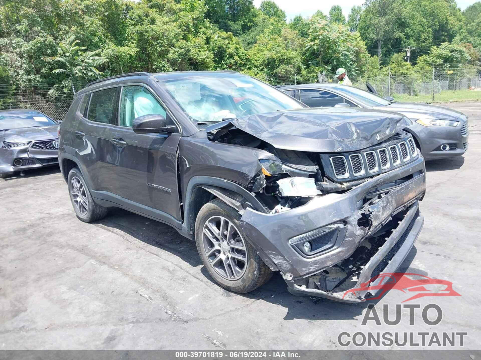 JEEP COMPASS 2018 - 3C4NJDBB6JT355610