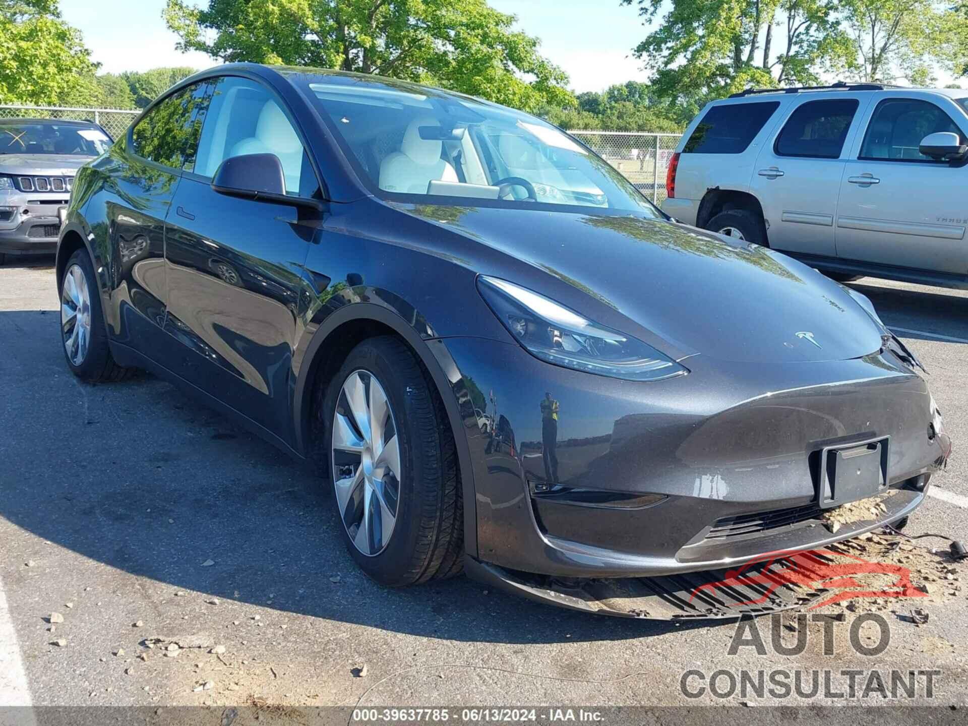 TESLA MODEL Y 2024 - 7SAYGDED8RF022766