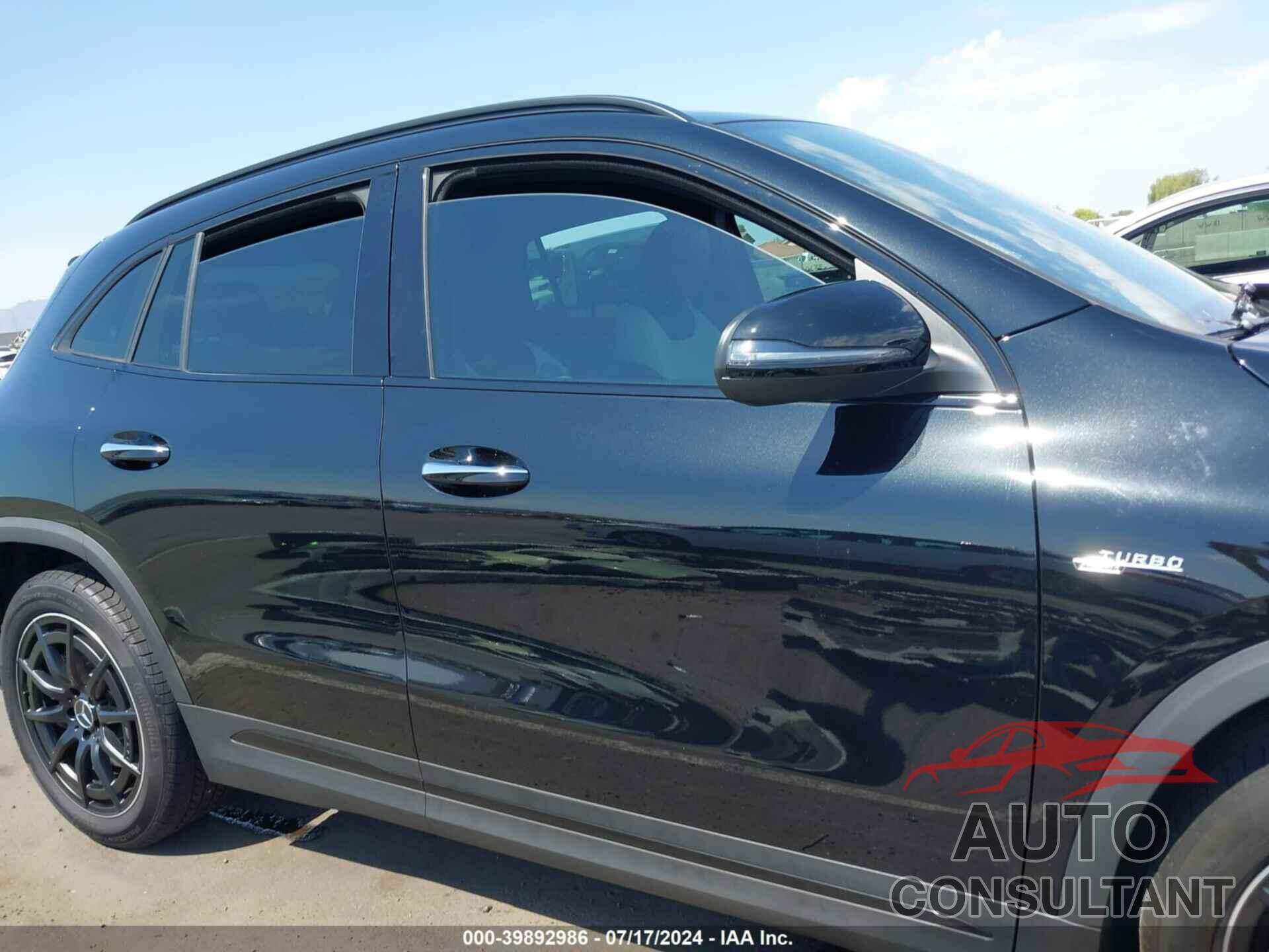 MERCEDES-BENZ AMG GLA 35 2023 - W1N4N5BB6PJ469928