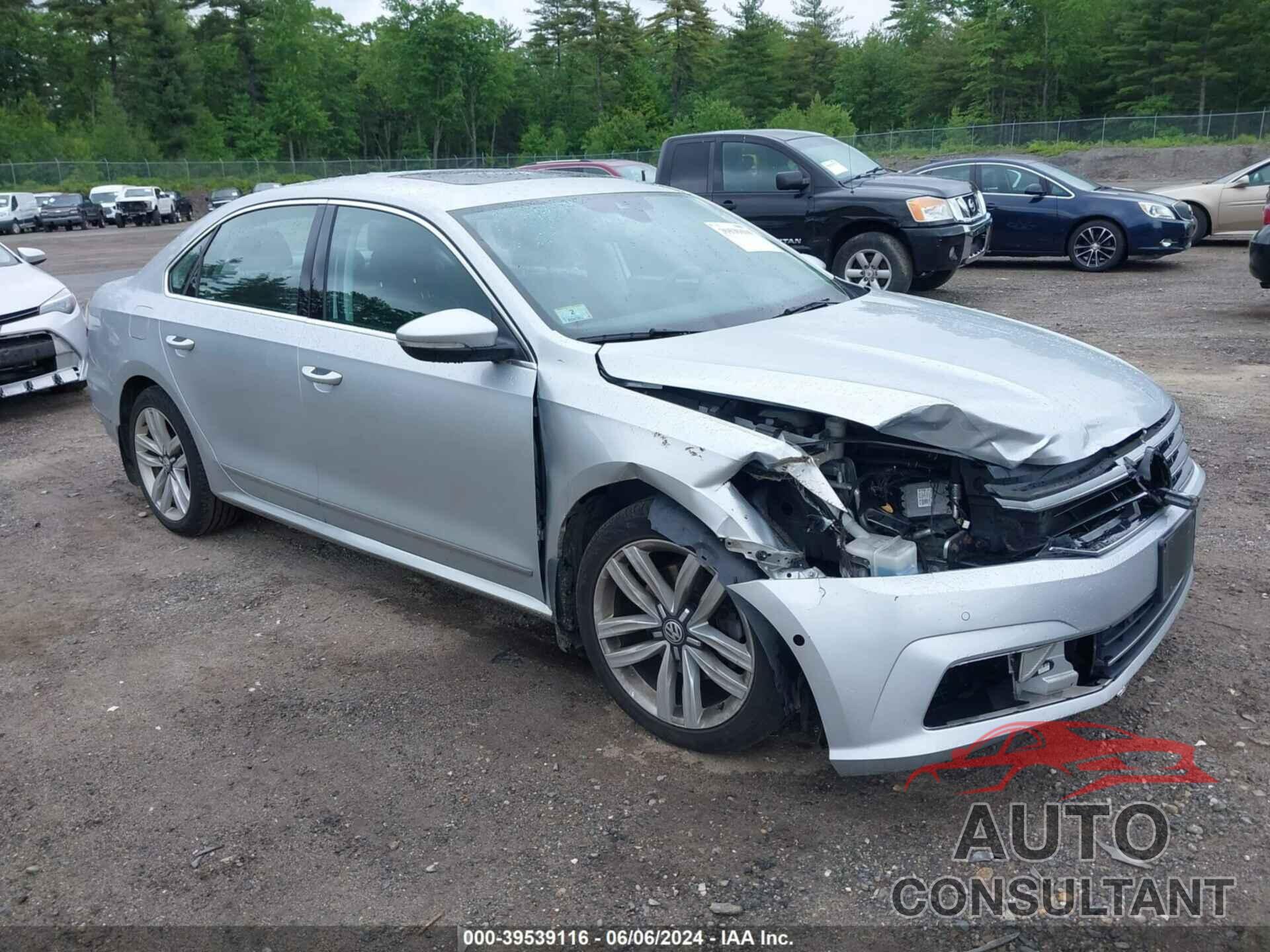 VOLKSWAGEN PASSAT 2017 - 1VWCT7A34HC047061