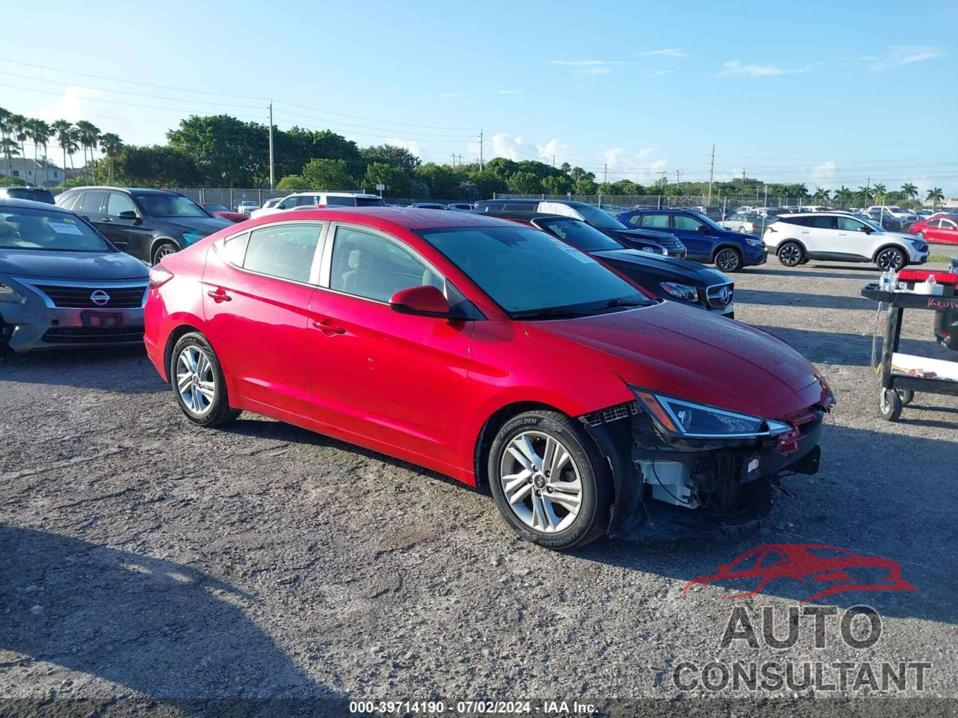 HYUNDAI ELANTRA 2020 - 5NPD84LF7LH576905