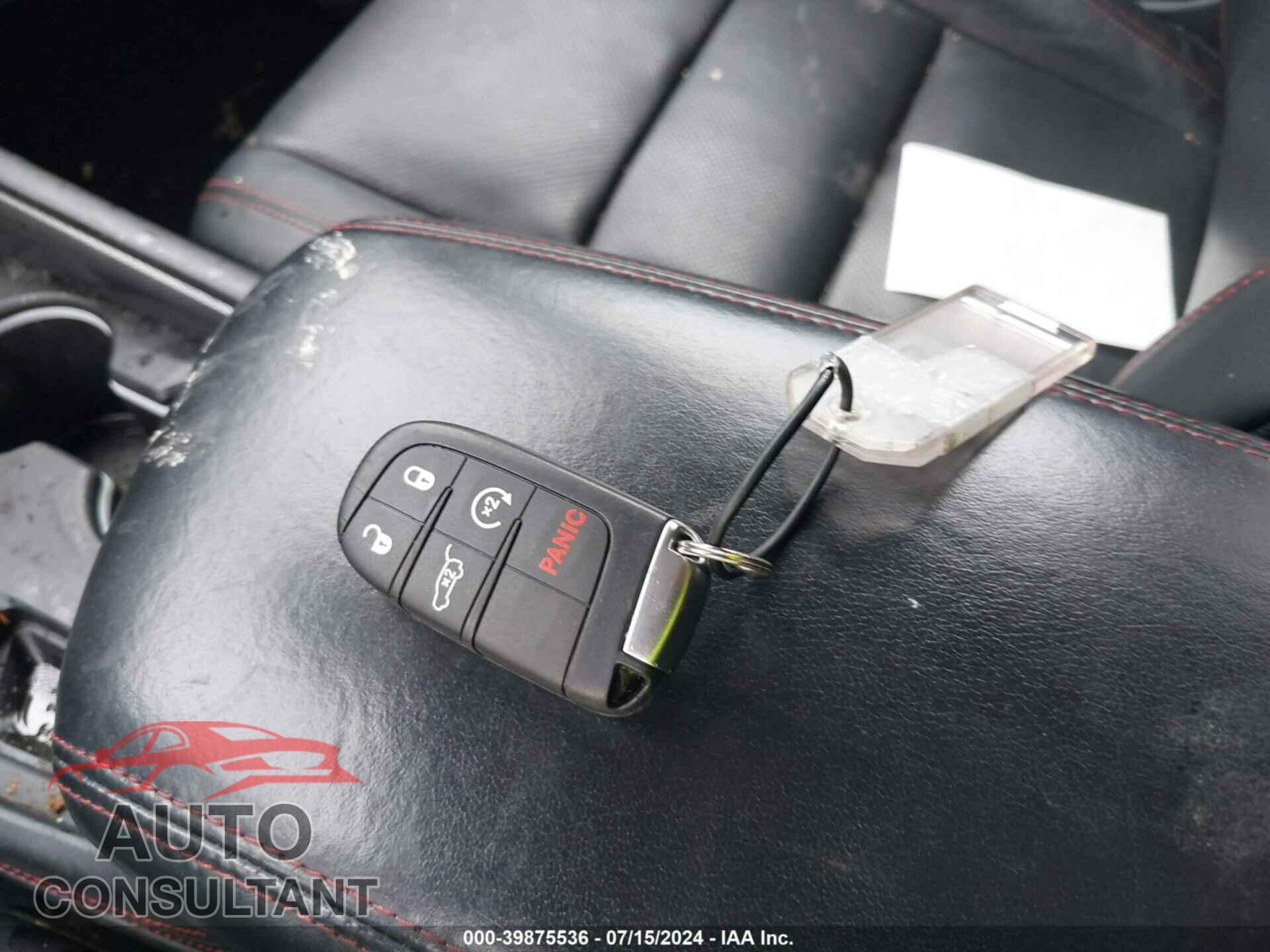 DODGE DURANGO 2023 - 1C4SDHCT6PC567548