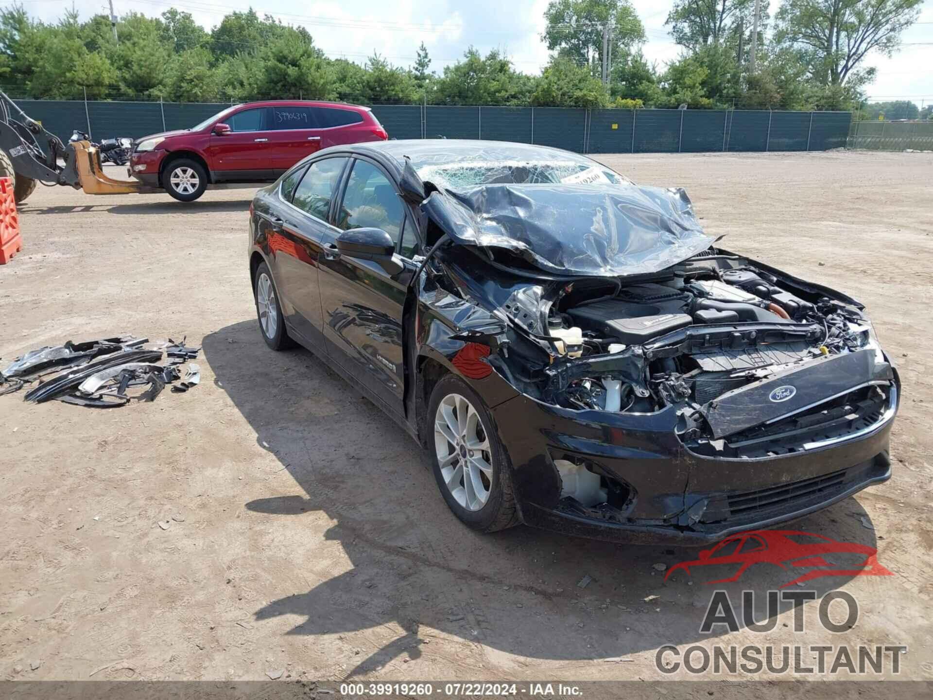 FORD FUSION HYBRID 2019 - 3FA6P0LU0KR180495