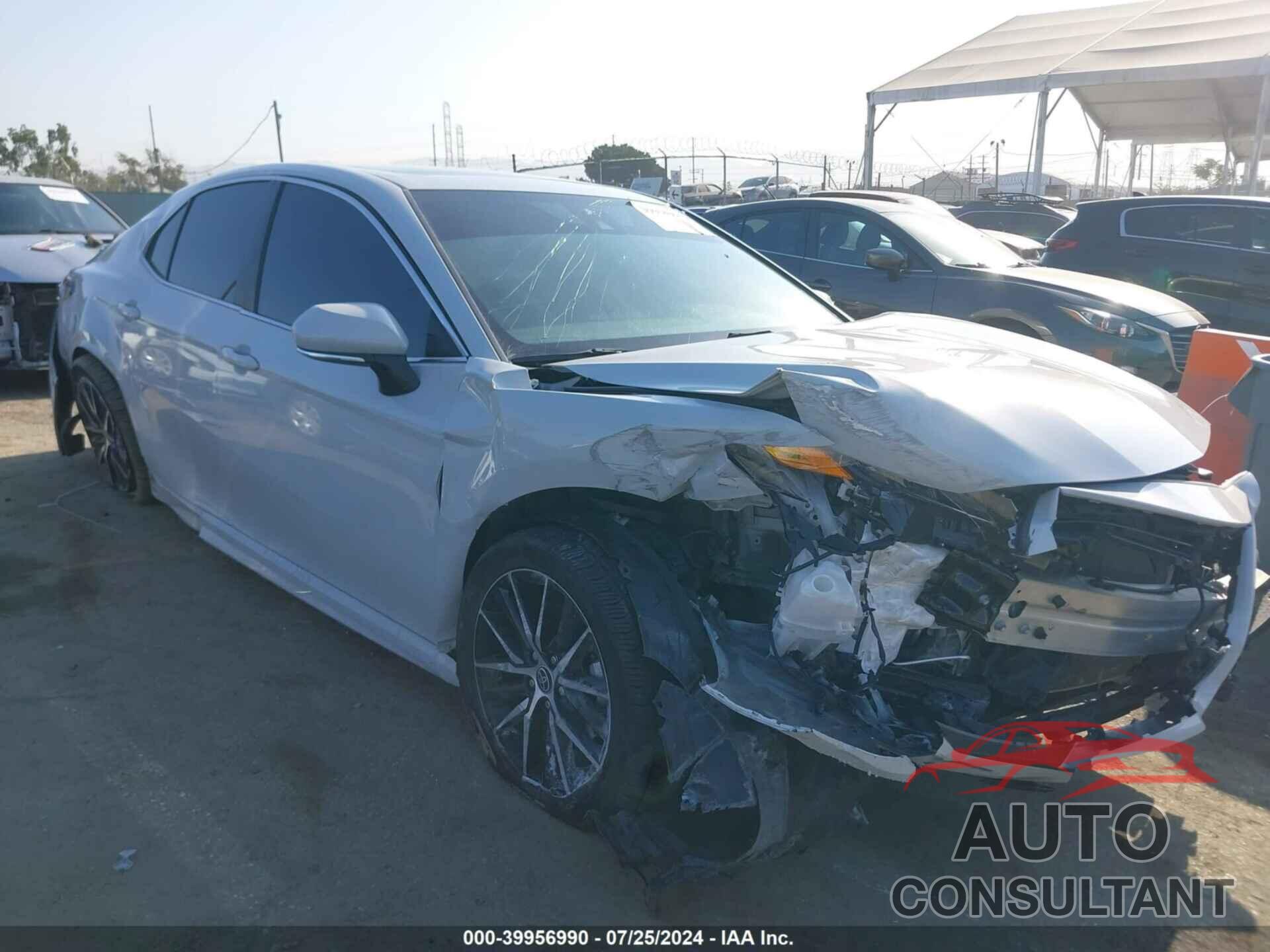 TOYOTA CAMRY 2022 - 4T1T11AK0NU017795