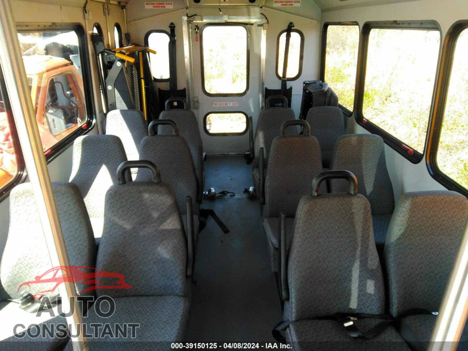 FORD E-350 CUTAWAY 2017 - 1FDEE3FS4HDC24924