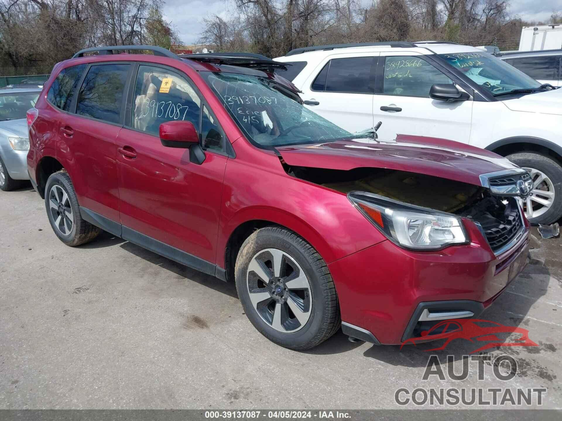 SUBARU FORESTER 2018 - JF2SJAEC3JH501077