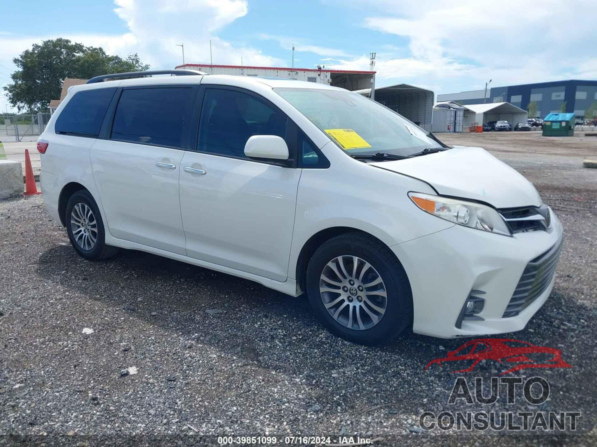 TOYOTA SIENNA 2020 - 5TDYZ3DC8LS073164