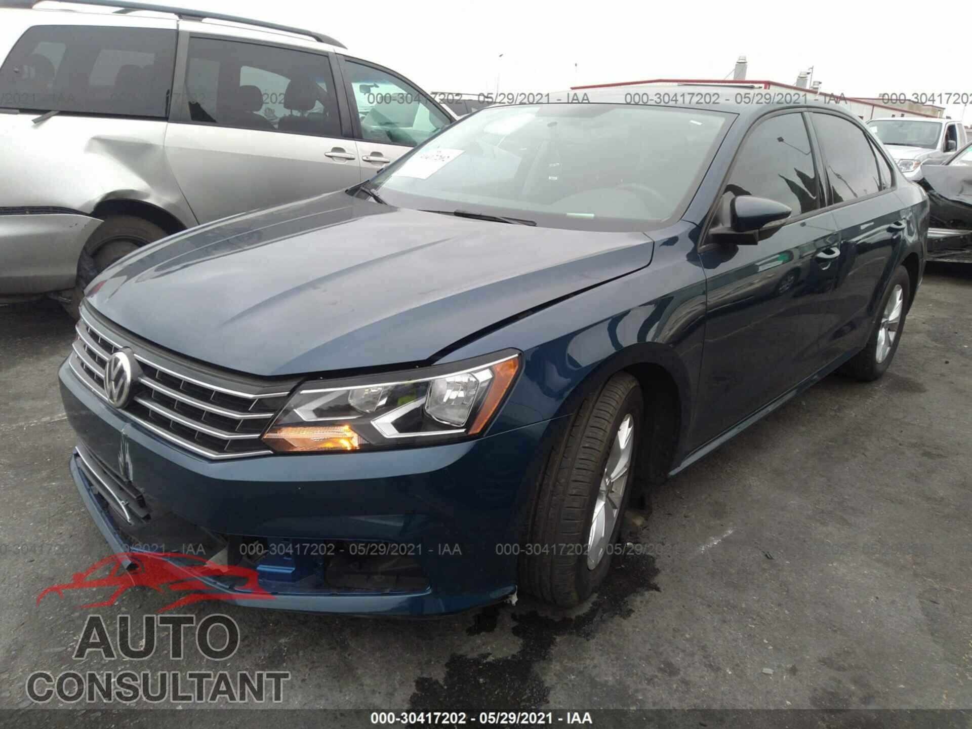 VOLKSWAGEN PASSAT 2018 - 1VWAA7A35JC030367