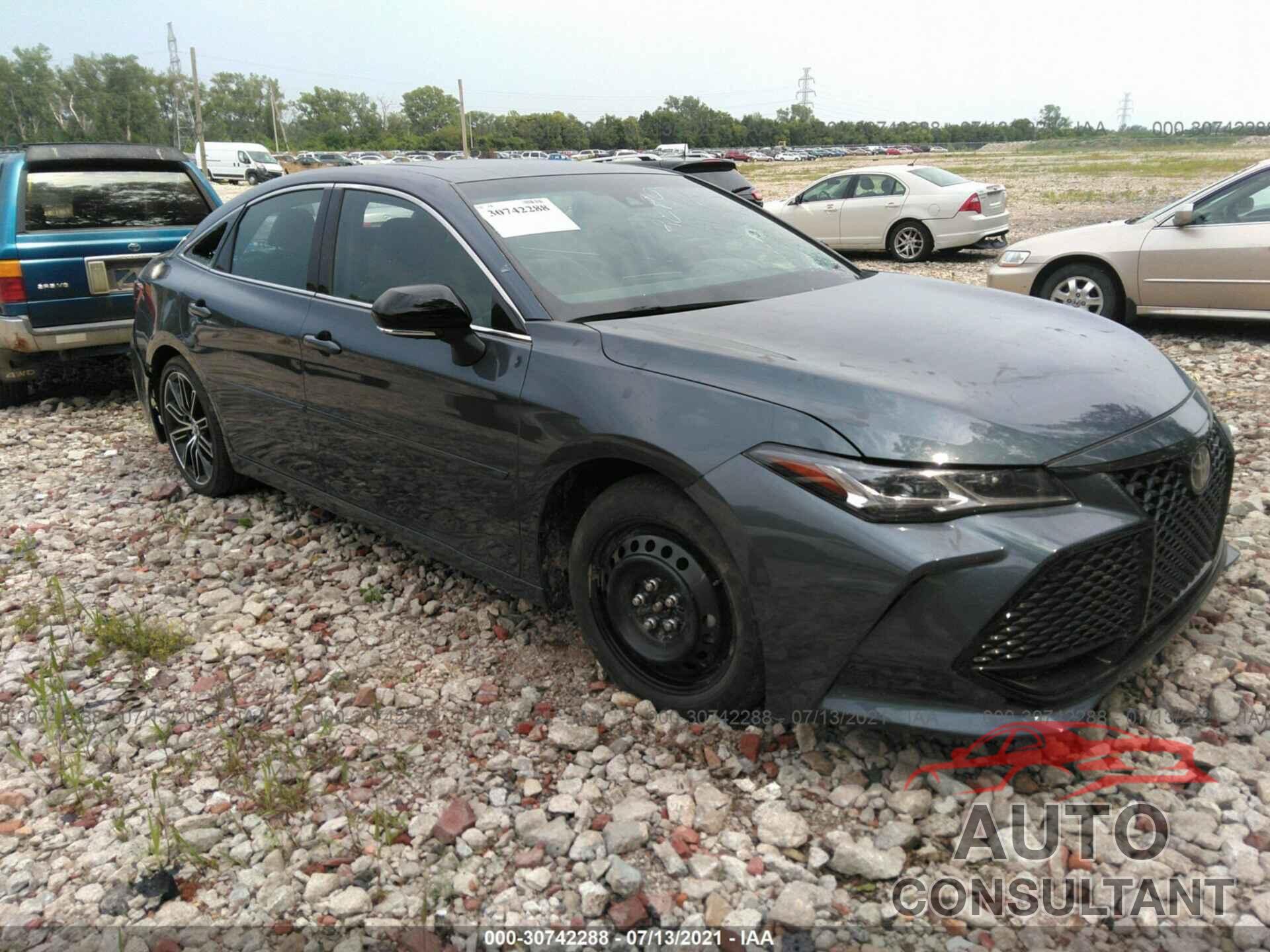 TOYOTA AVALON 2019 - 4T1BZ1FB4KU022474