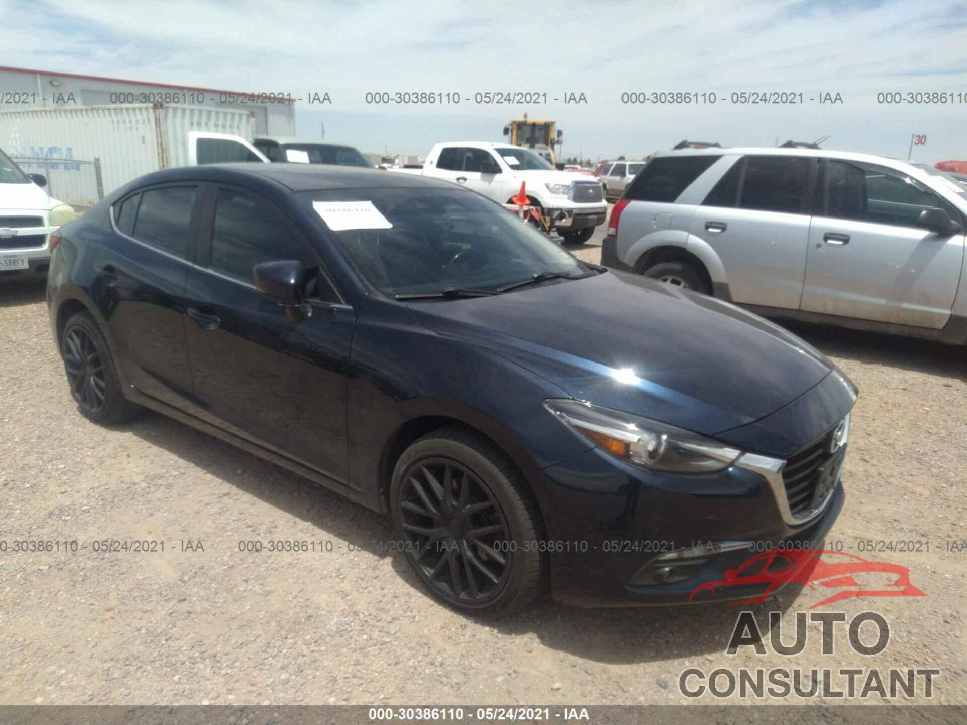 MAZDA MAZDA3 4-DOOR 2018 - 3MZBN1W39JM207077