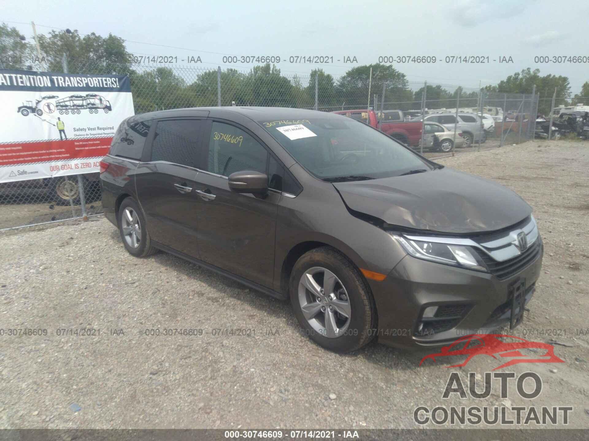 HONDA ODYSSEY 2018 - 5FNRL6H73JB100423