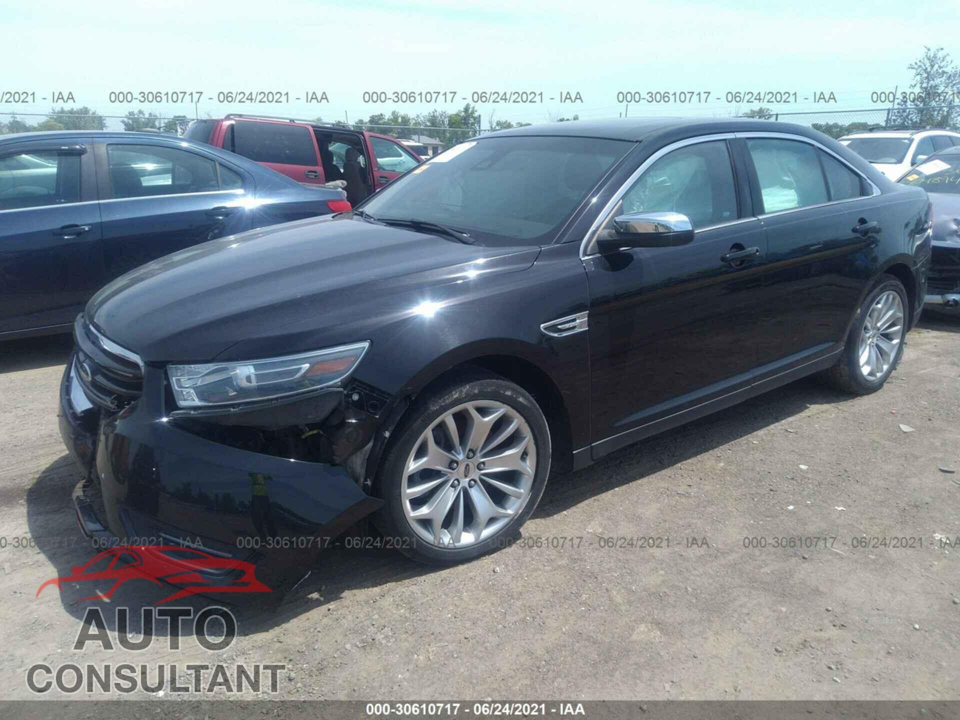 FORD TAURUS 2017 - 1FAHP2F82HG108412