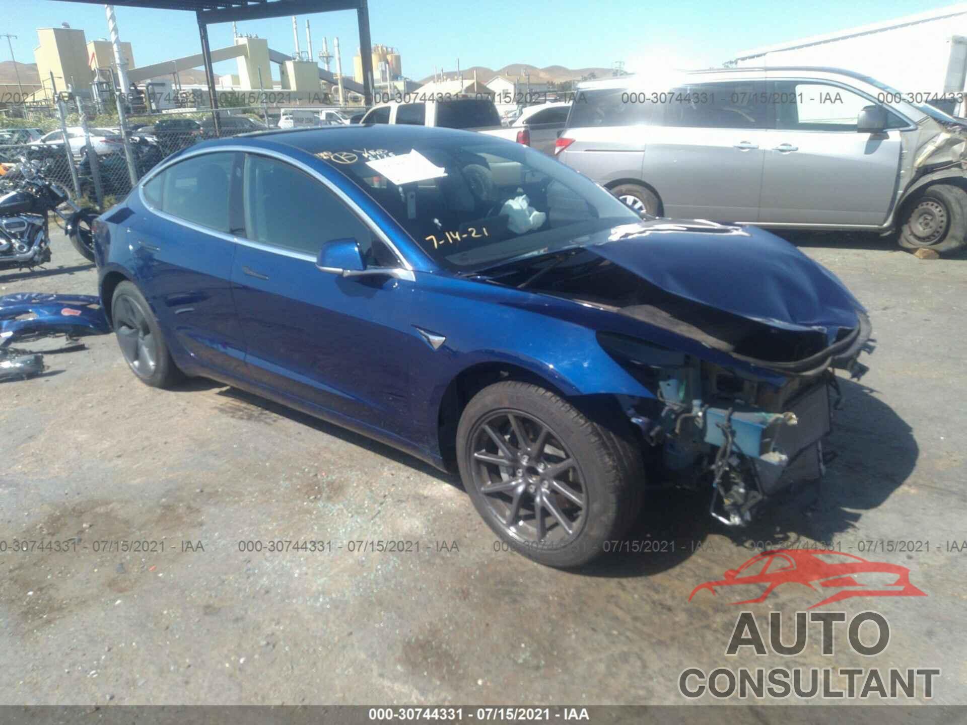 TESLA MODEL 3 2019 - 5YJ3E1EA8KF427095