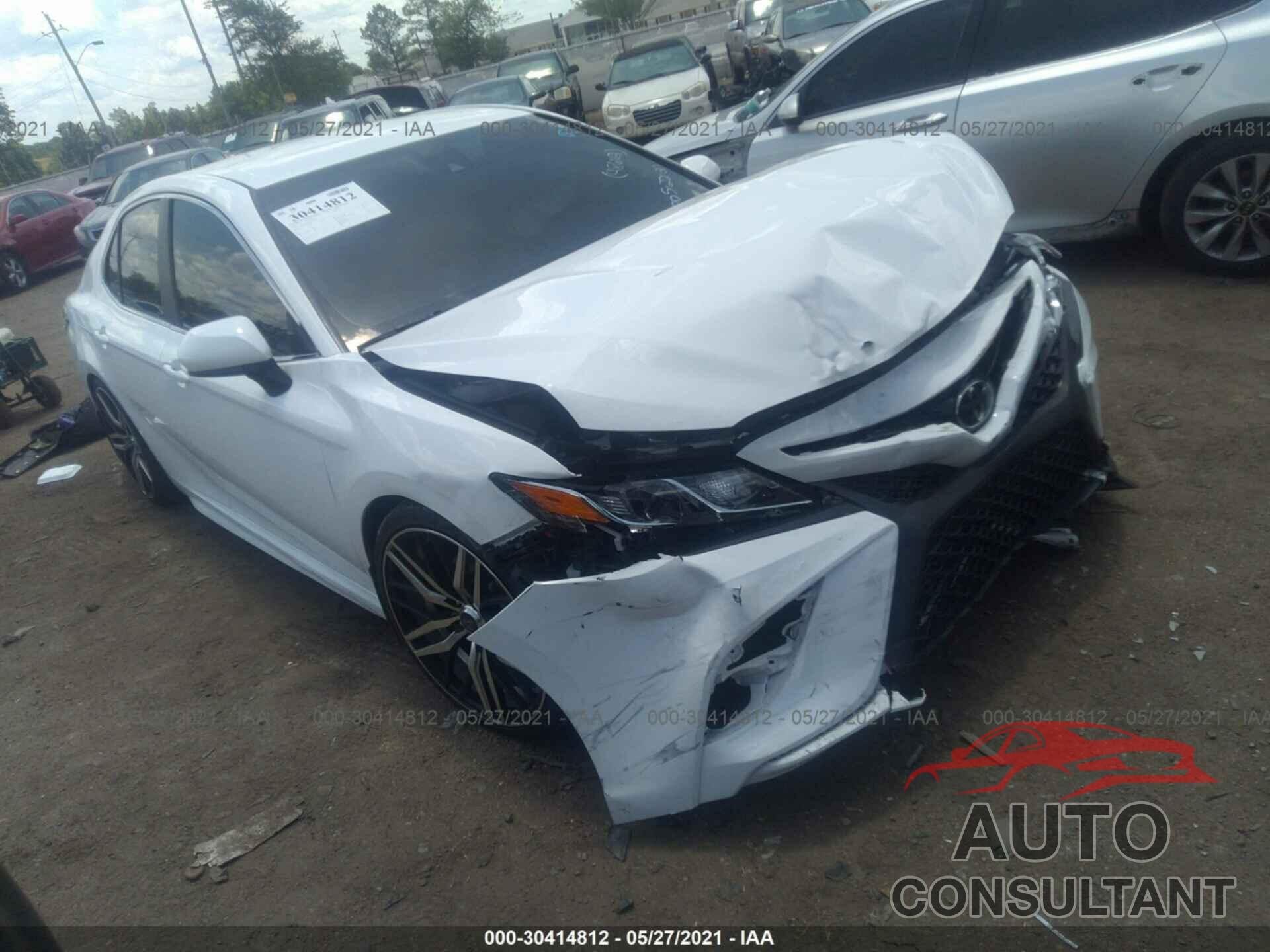 TOYOTA CAMRY 2019 - 4T1B11HK3KU700121