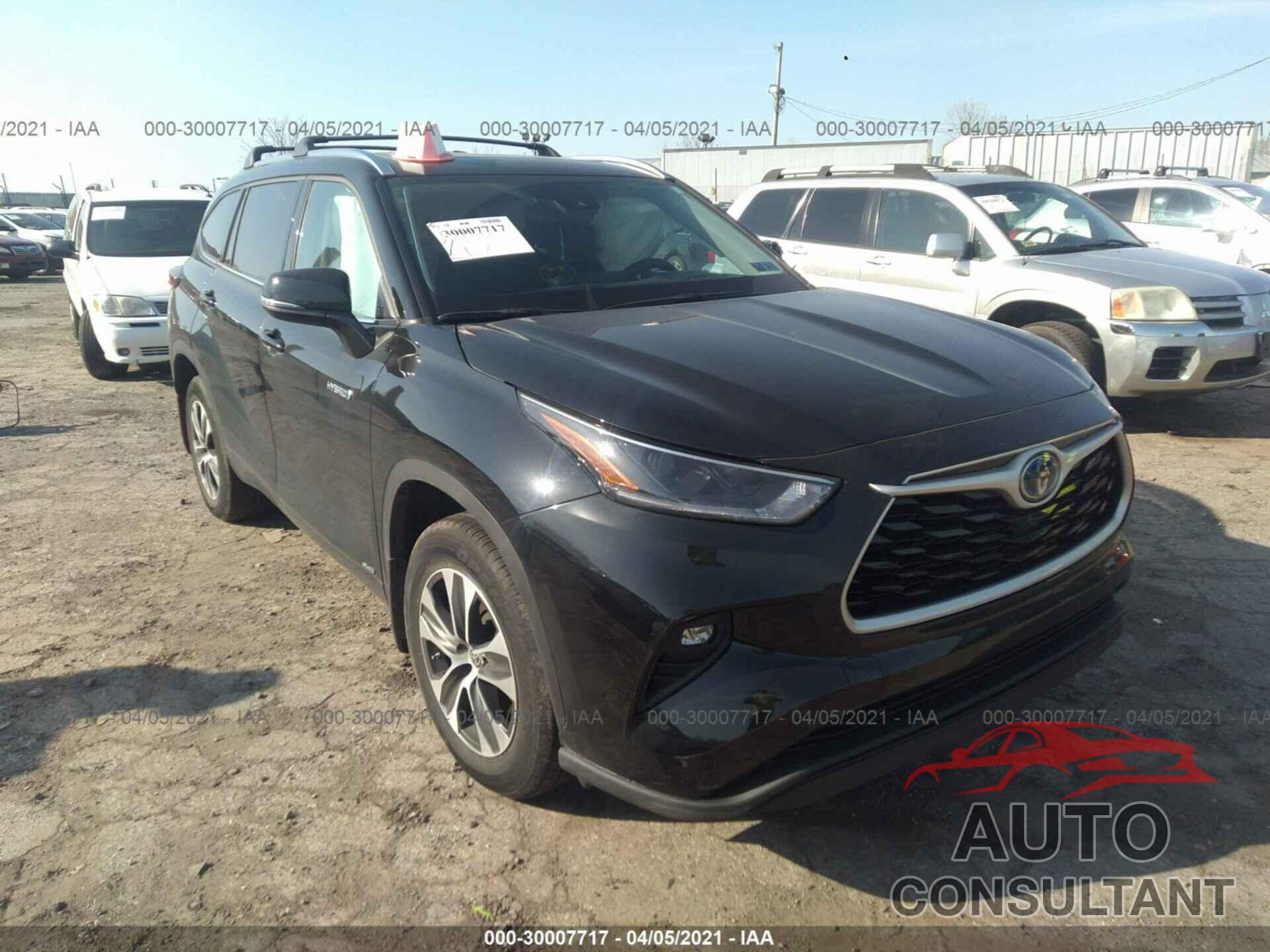 TOYOTA HIGHLANDER 2021 - 5TDHBRCH6MS518216