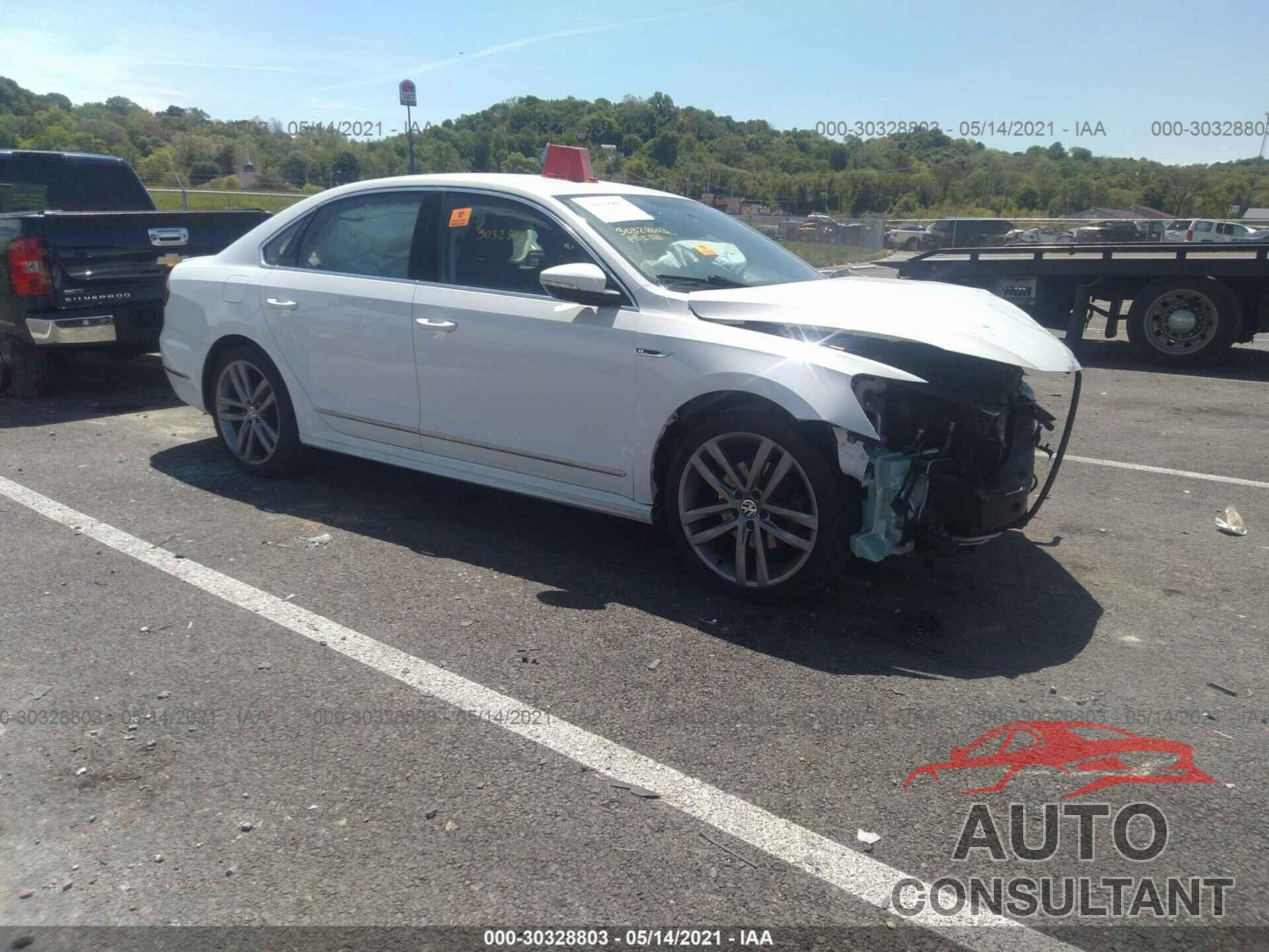VOLKSWAGEN PASSAT 2017 - 1VWDT7A36HC075268