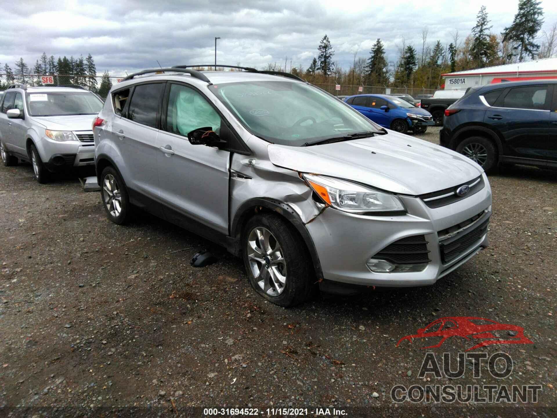 FORD ESCAPE 2016 - 1FMCU9G95GUC12594