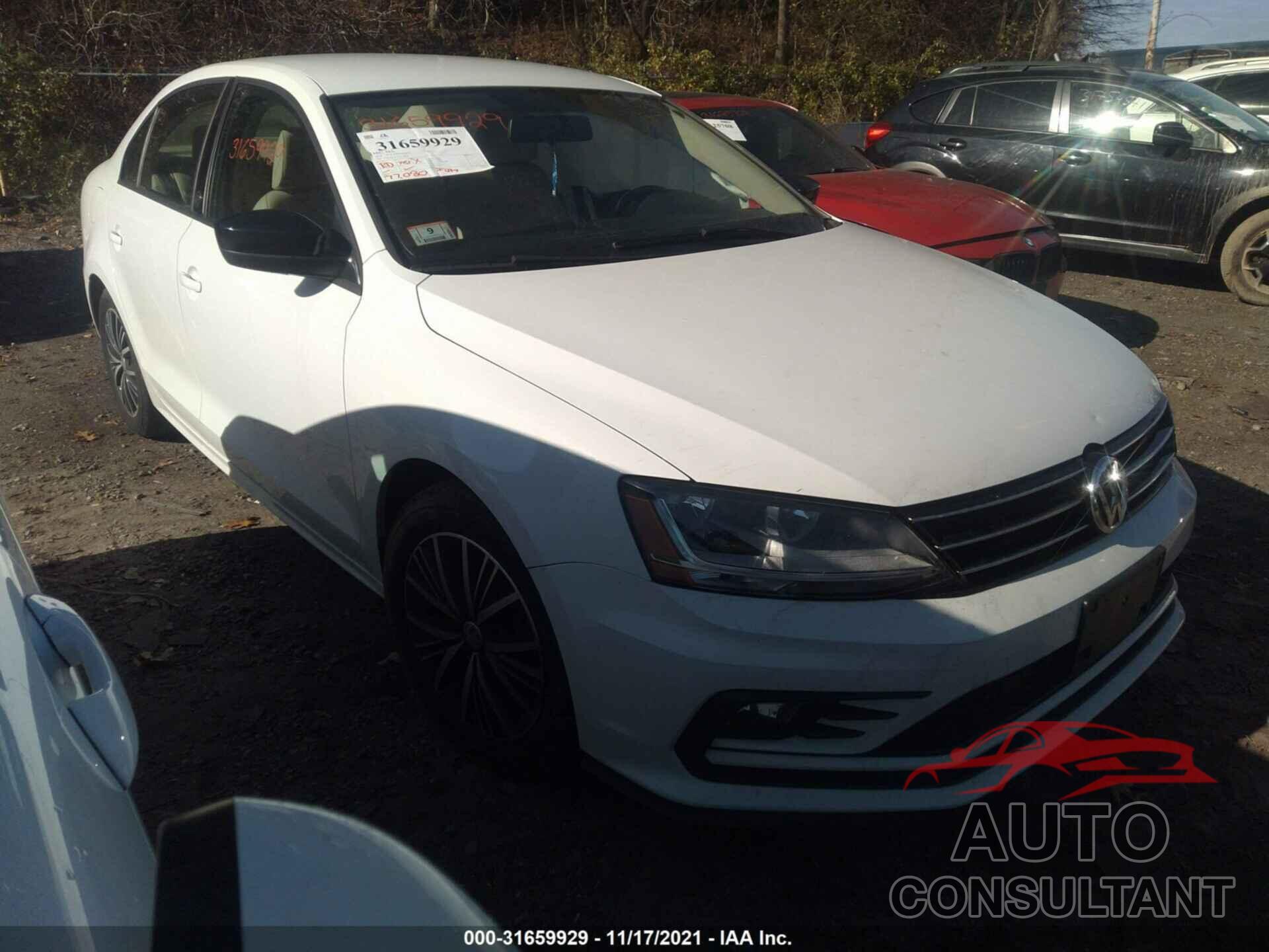 VOLKSWAGEN JETTA 2018 - 3VWDB7AJ3JM214018