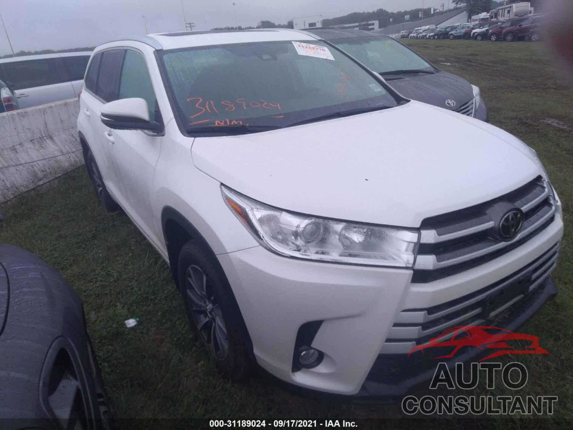 TOYOTA HIGHLANDER 2018 - 5TDJZRFH8JS824113