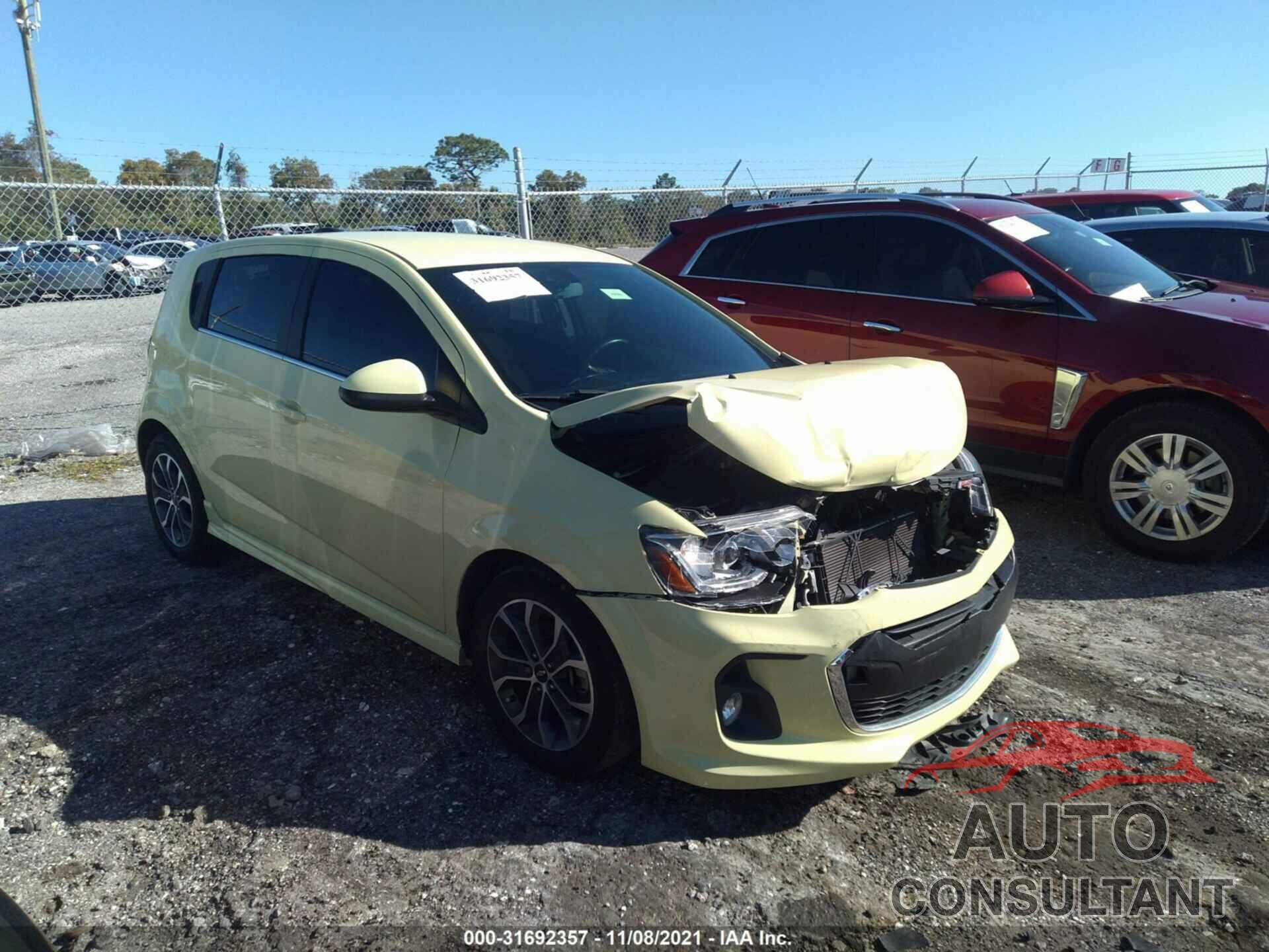 CHEVROLET SONIC 2017 - 1G1JD6SH7H4110359
