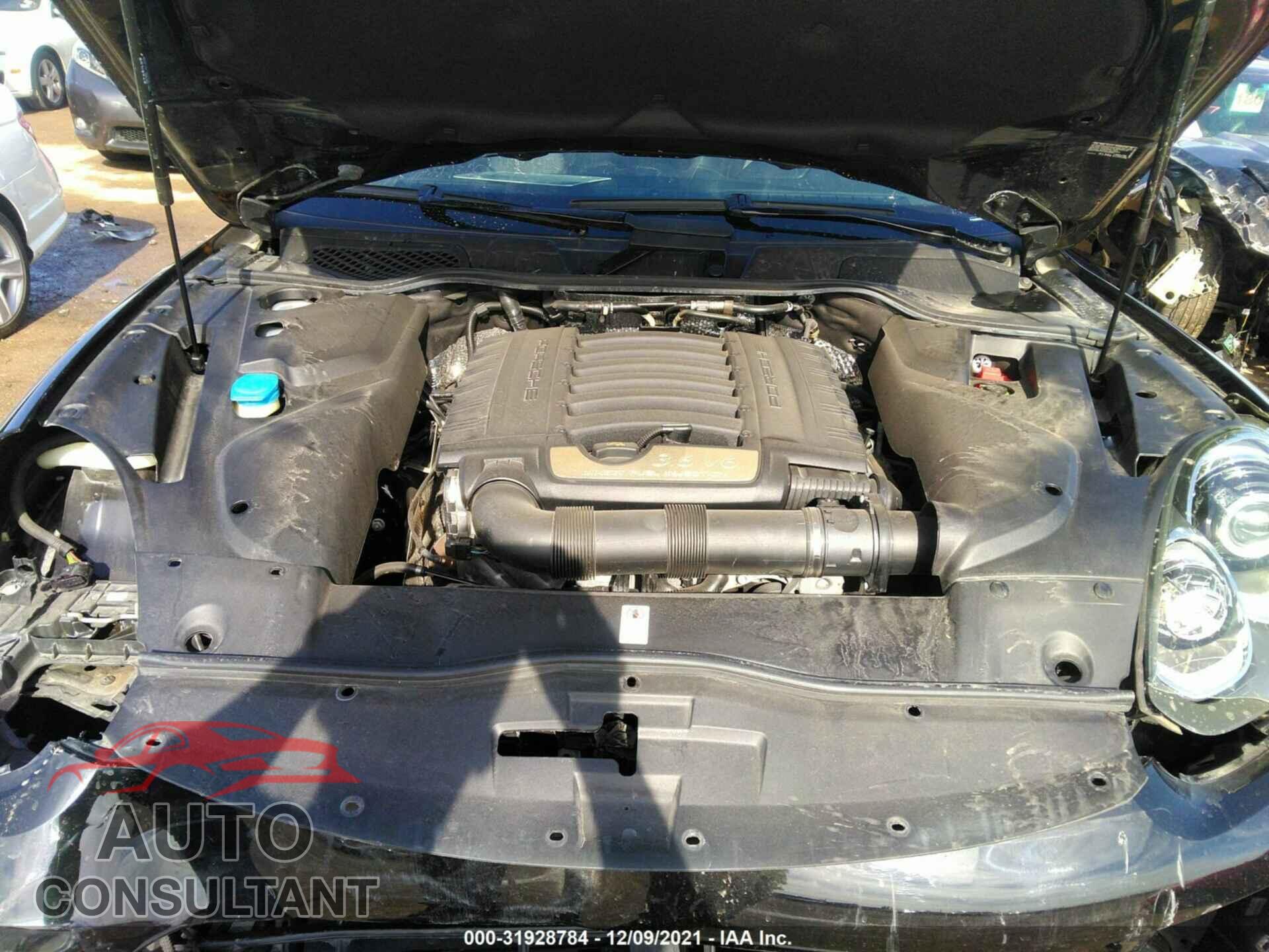 PORSCHE CAYENNE 2018 - WP1AA2A29JKA04680