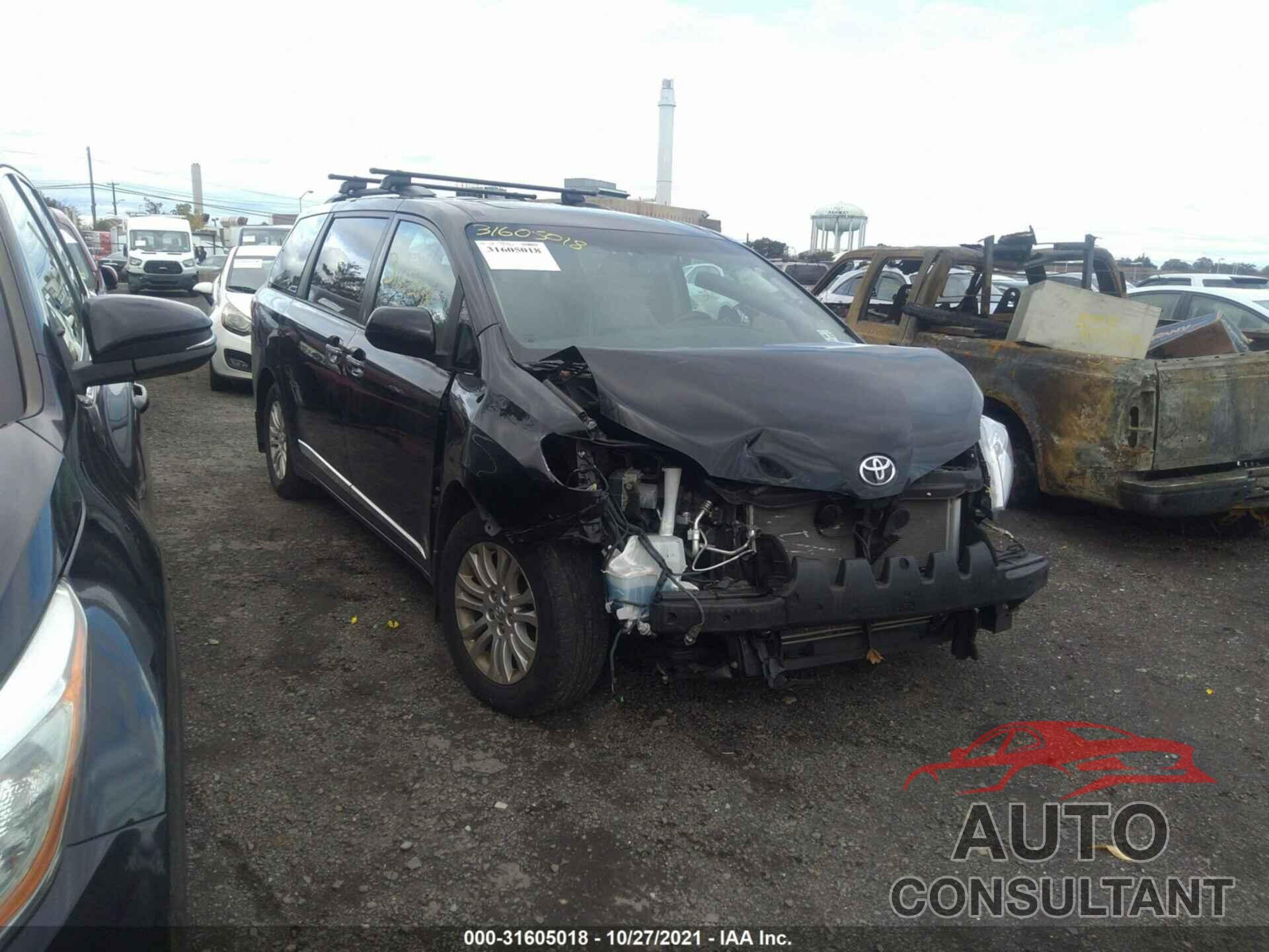 TOYOTA SIENNA 2017 - 5TDYZ3DC3HS876245