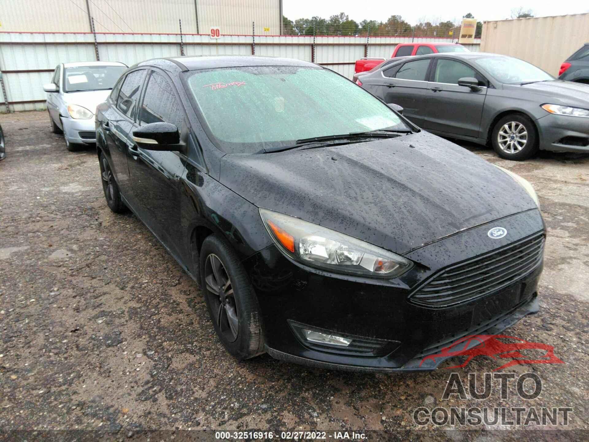 FORD FOCUS 2016 - 1FADP3FE1GL302302