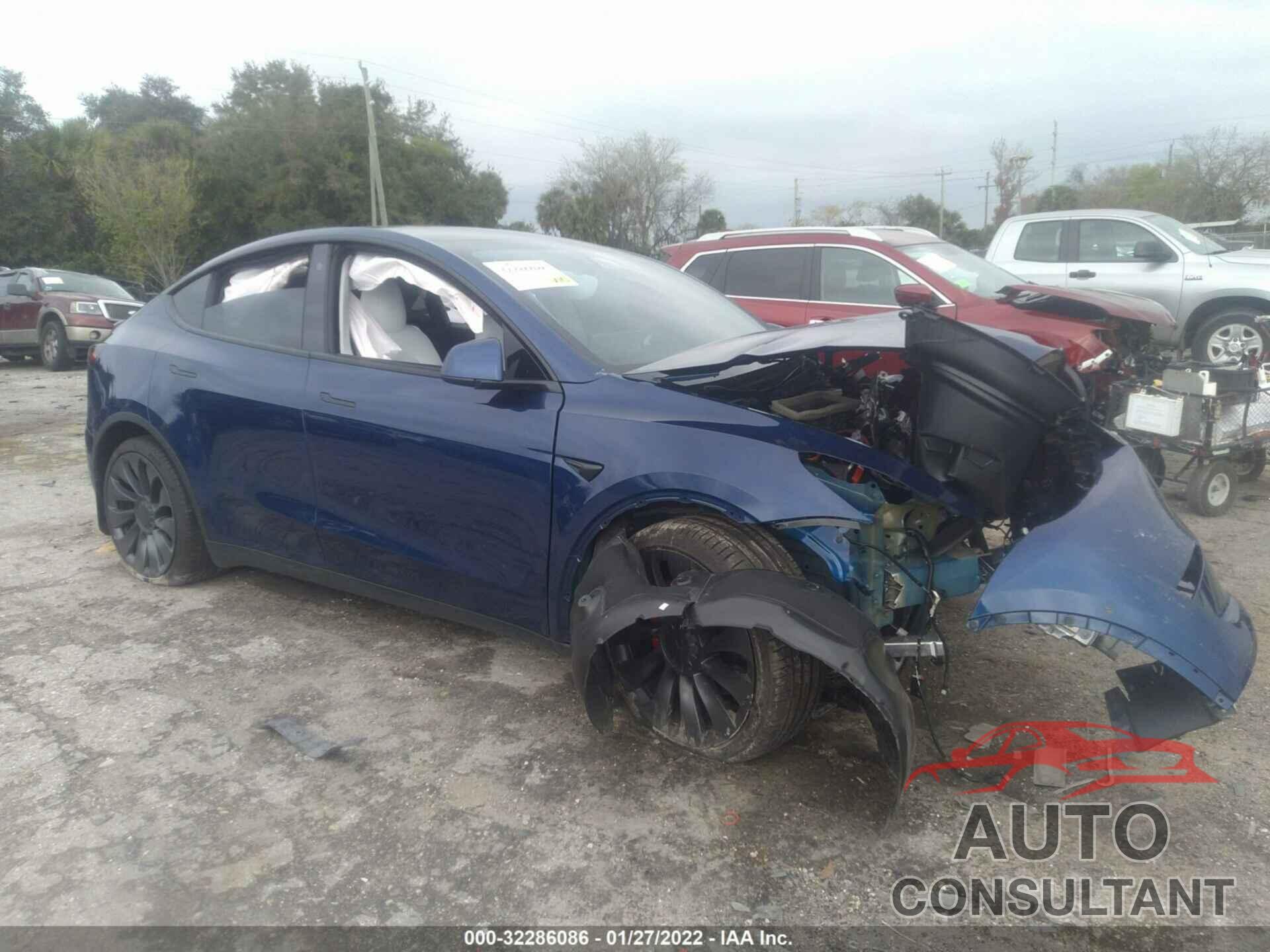 TESLA MODEL Y 2021 - 5YJYGDEF2MF124491