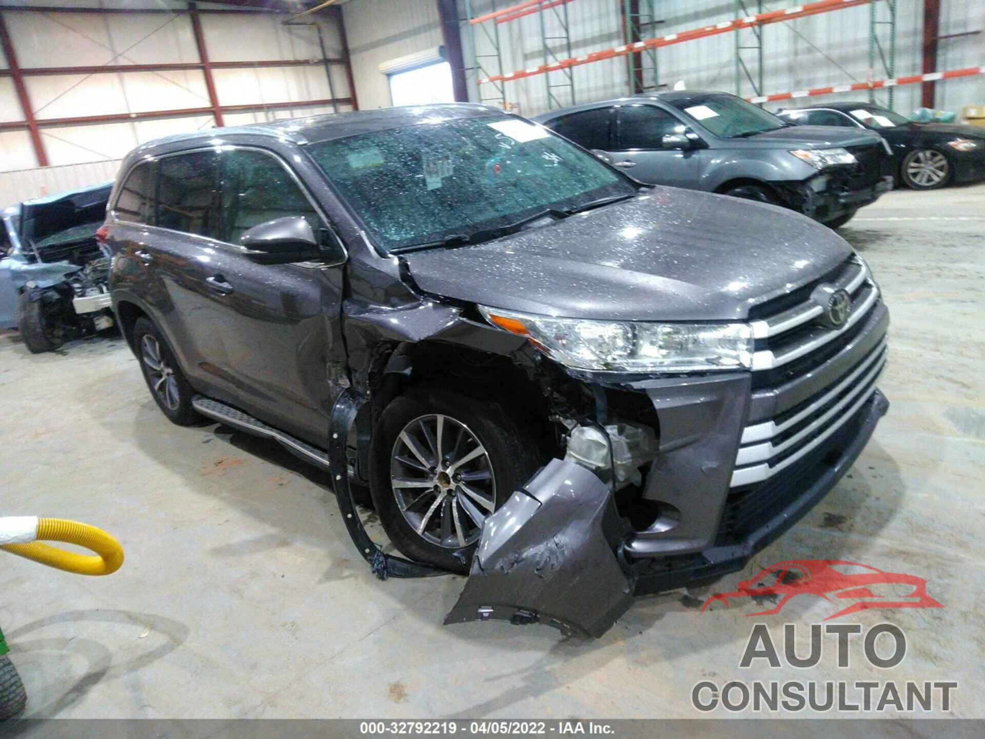TOYOTA HIGHLANDER 2019 - 5TDKZRFH1KS305801