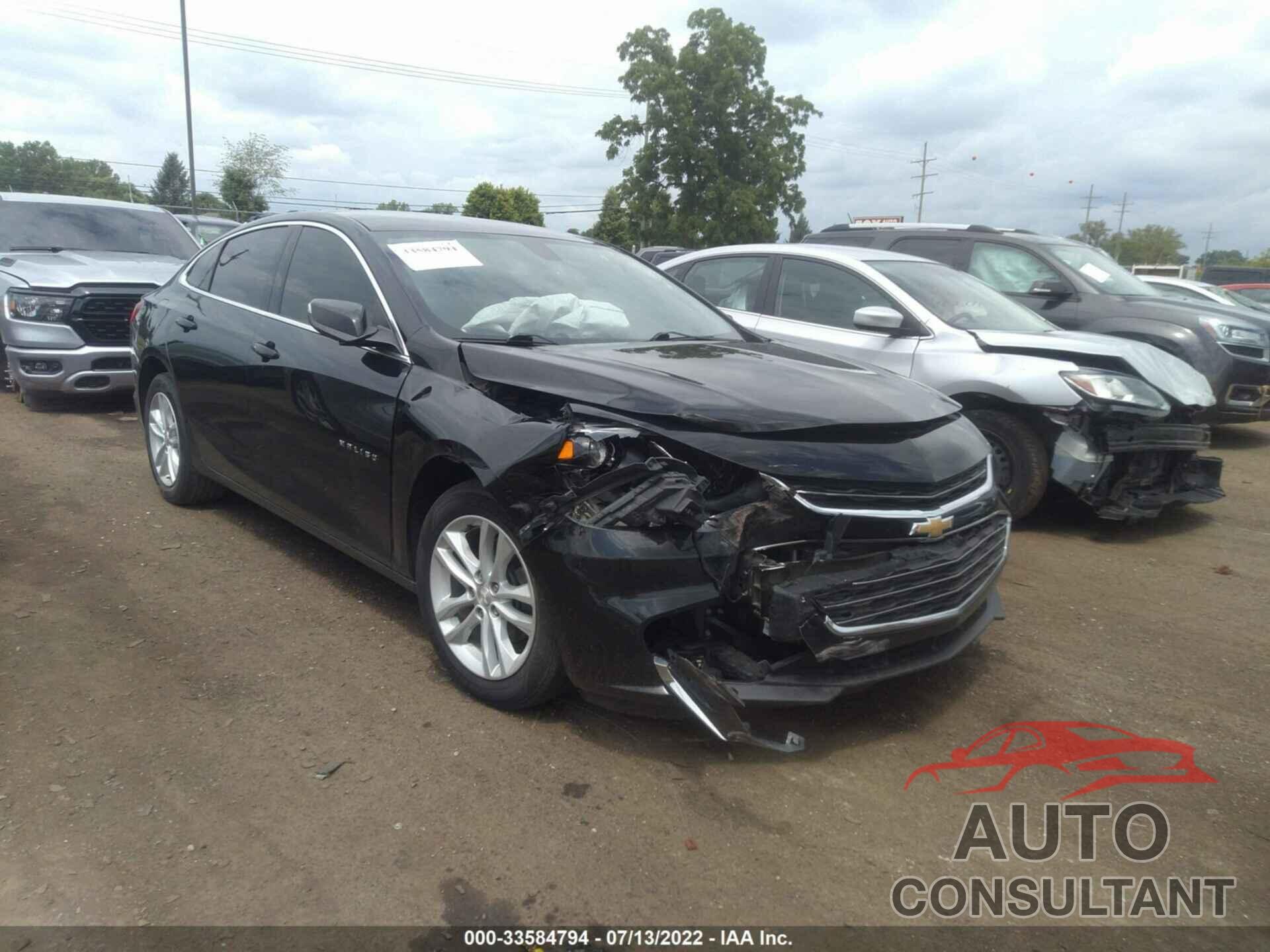 CHEVROLET MALIBU 2018 - 1G1ZD5ST4JF109181