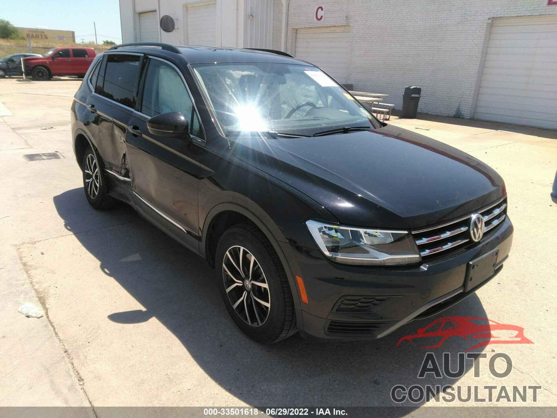 VOLKSWAGEN TIGUAN 2021 - 3VV3B7AX8MM081152