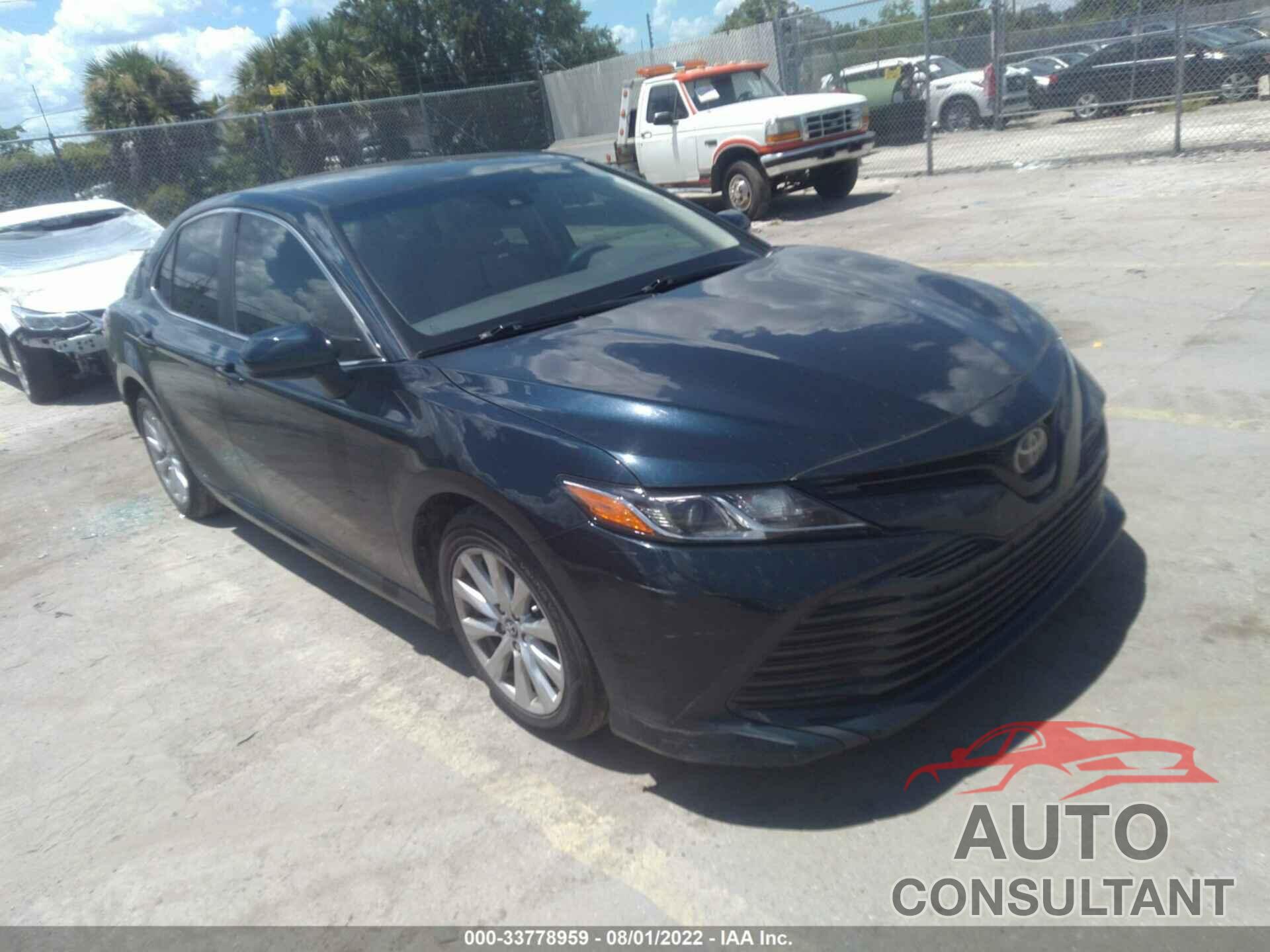 TOYOTA CAMRY 2018 - 4T1B11HK0JU606650