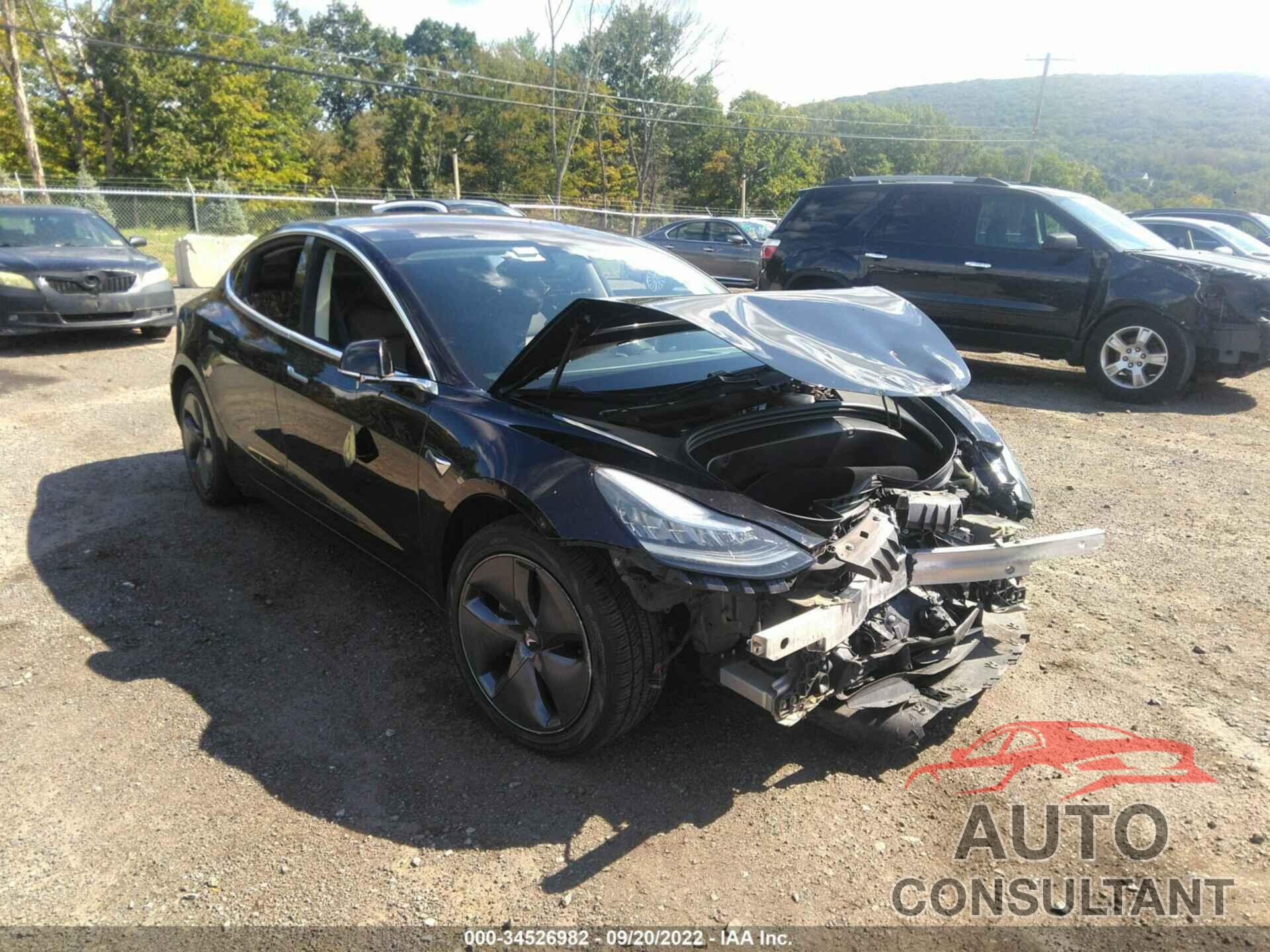 TESLA MODEL 3 2018 - 5YJ3E1EB0JF070485