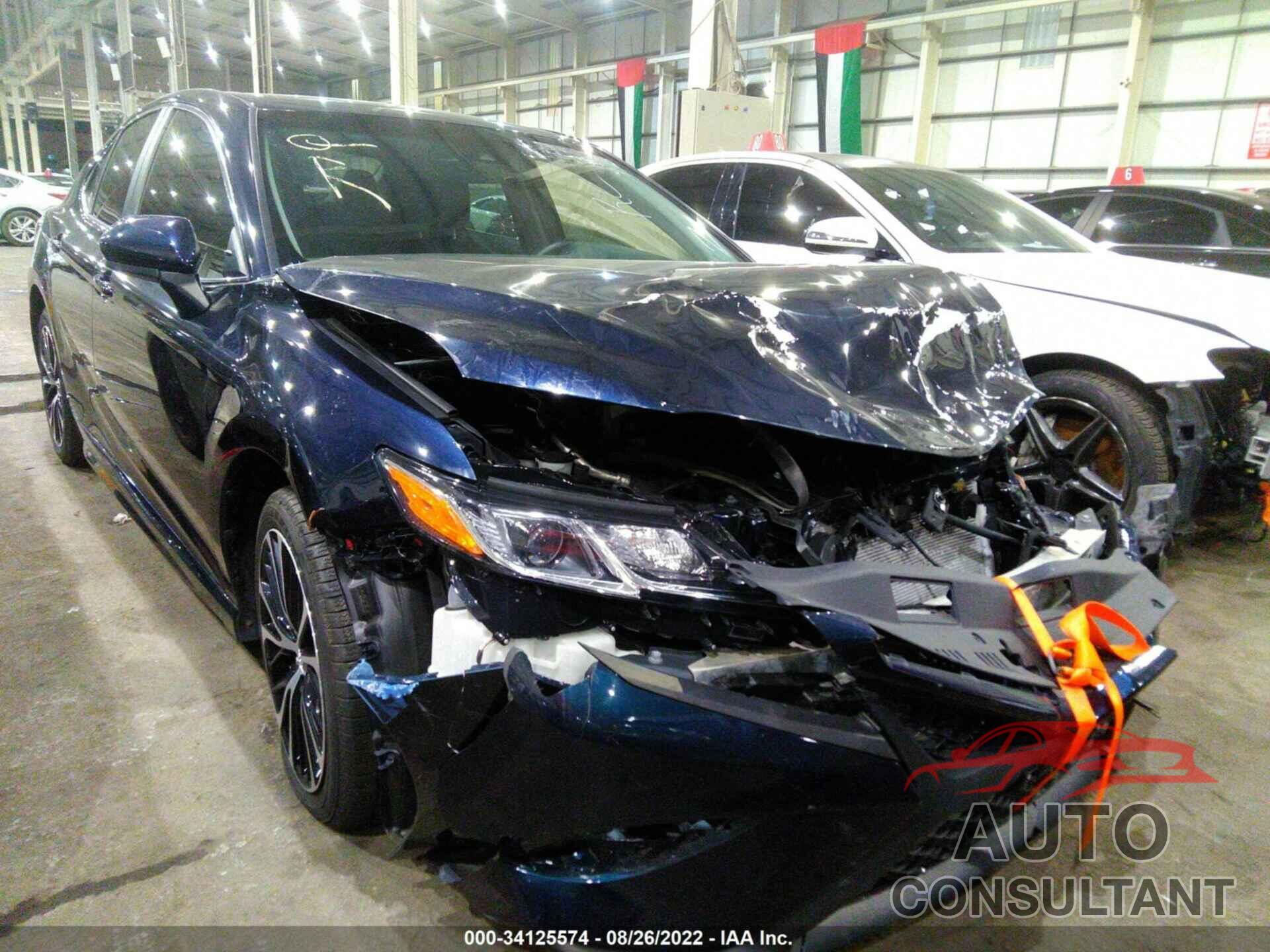 TOYOTA CAMRY 2018 - 001B11HK5JU568980