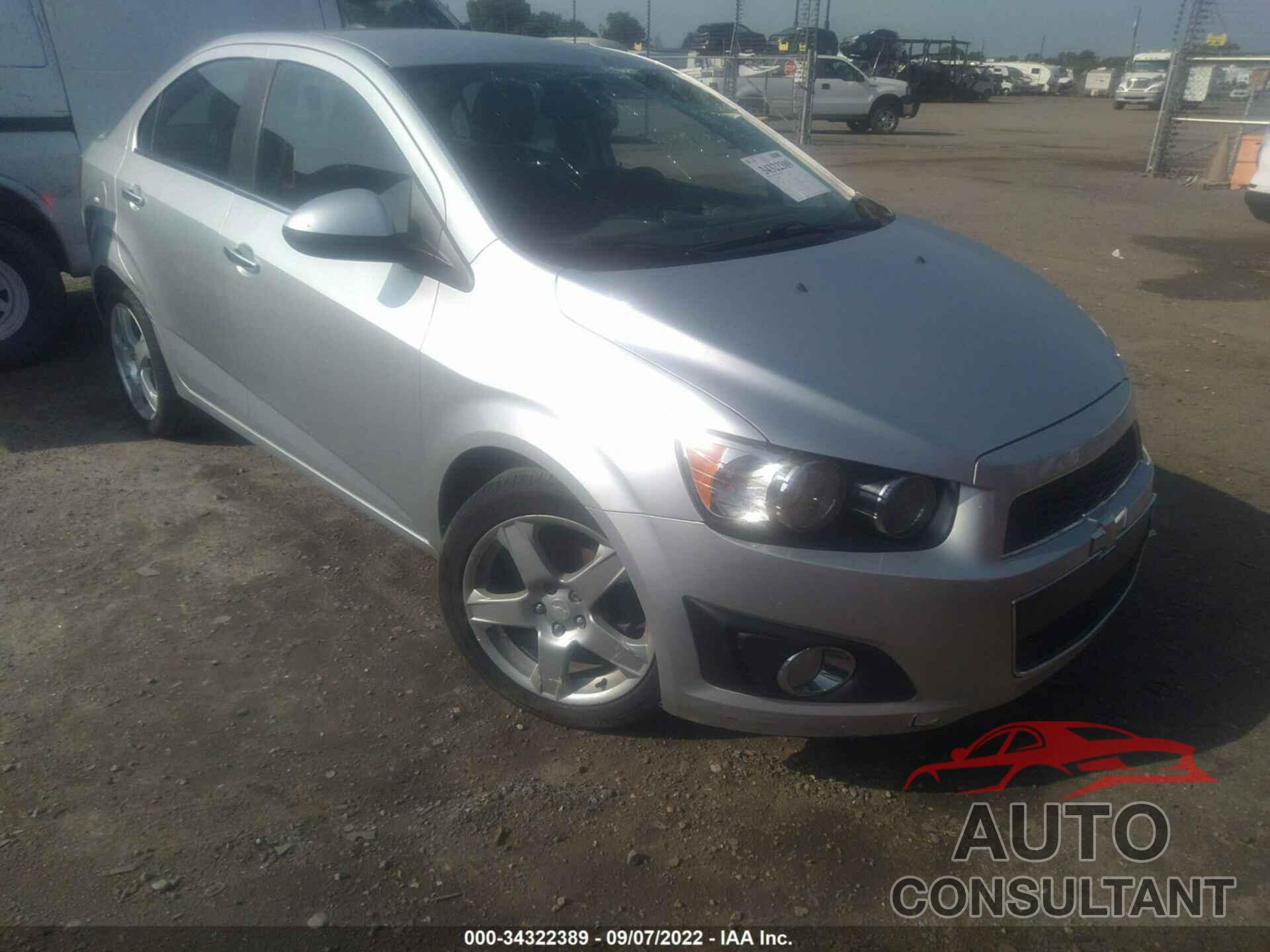 CHEVROLET SONIC 2016 - 1G1JE5SB6G4131236