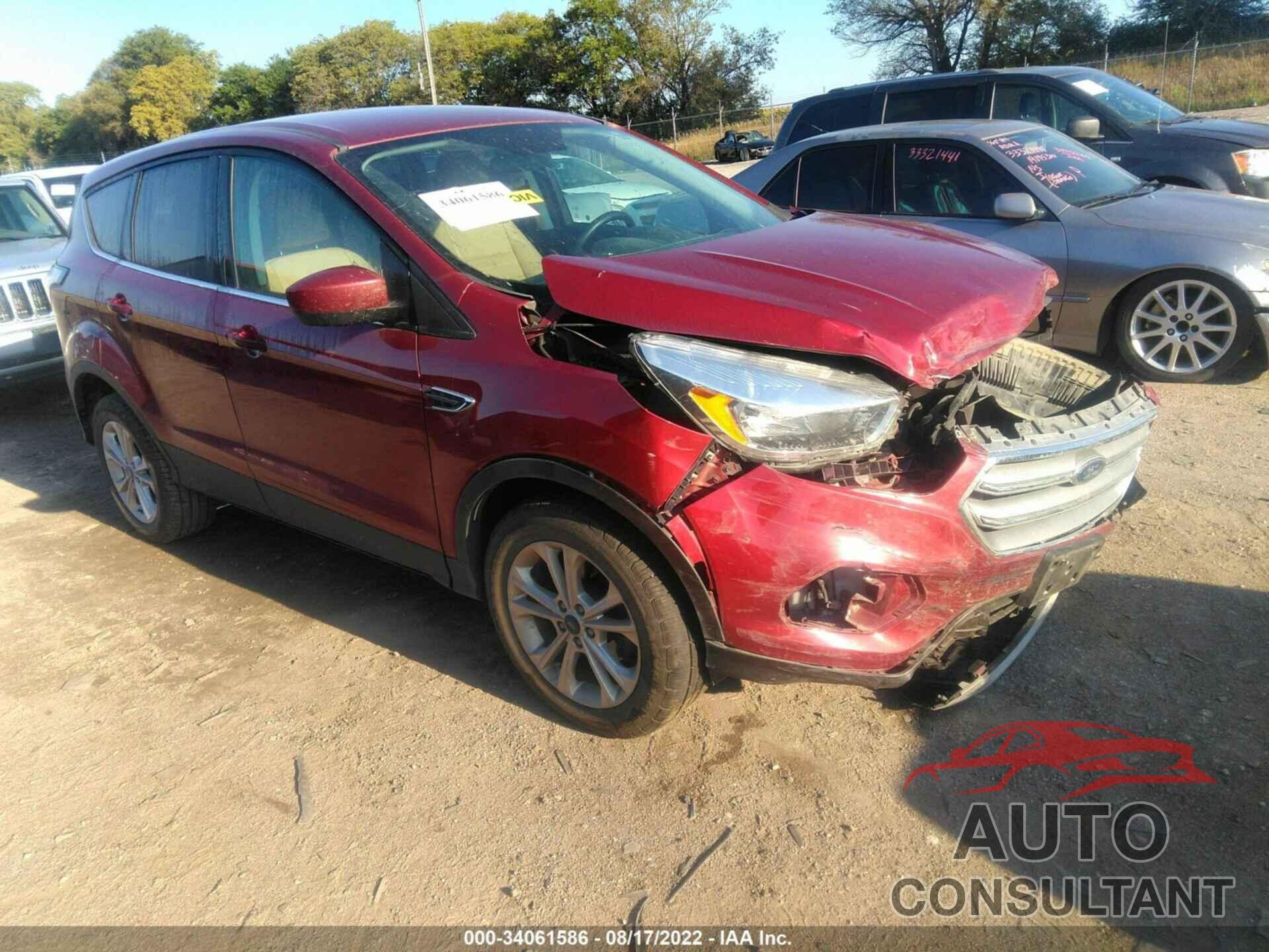 FORD ESCAPE 2017 - 1FMCU0GD7HUE95355
