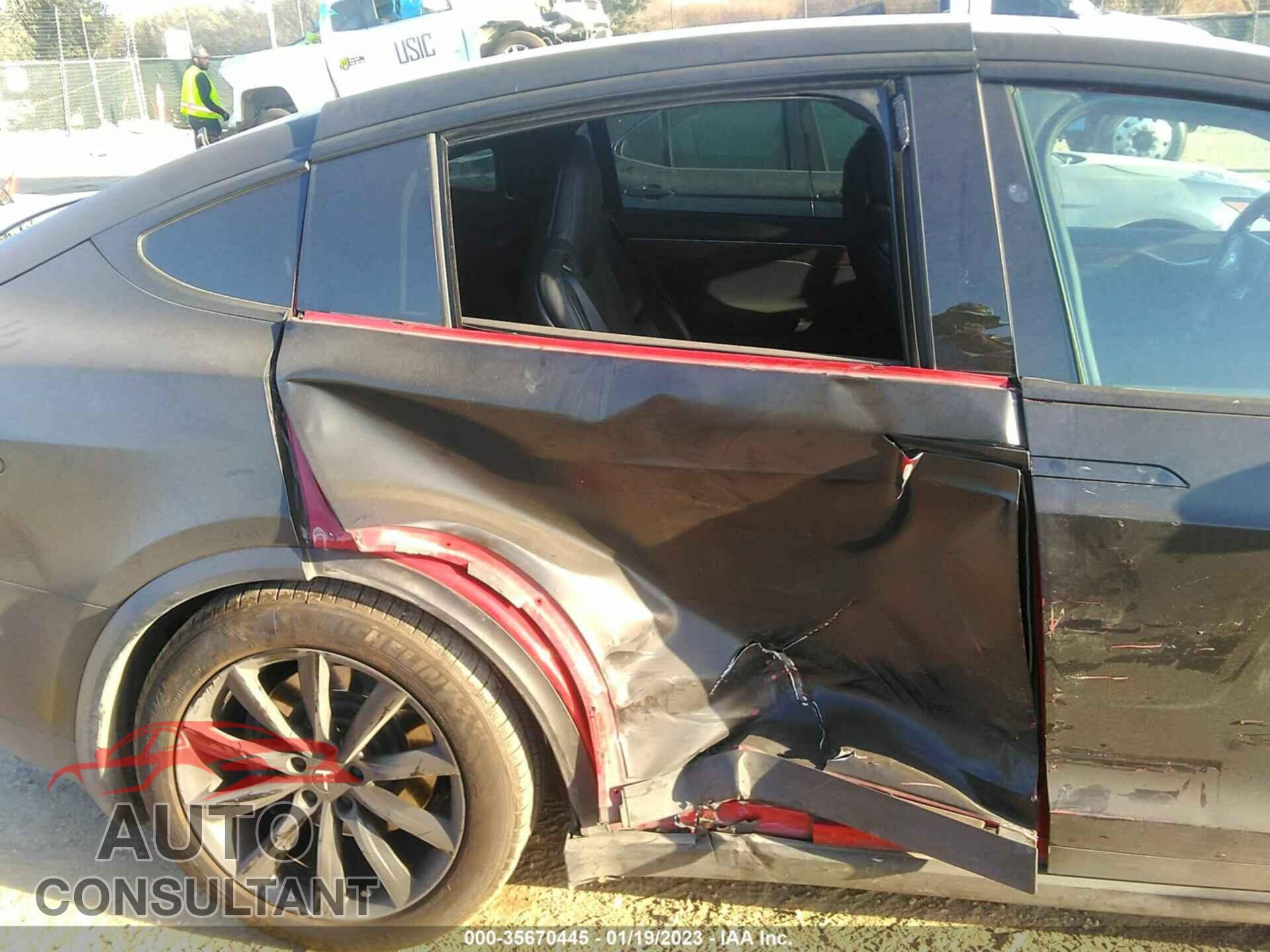 TESLA MODEL X 2017 - 5YJXCBE28HF047253