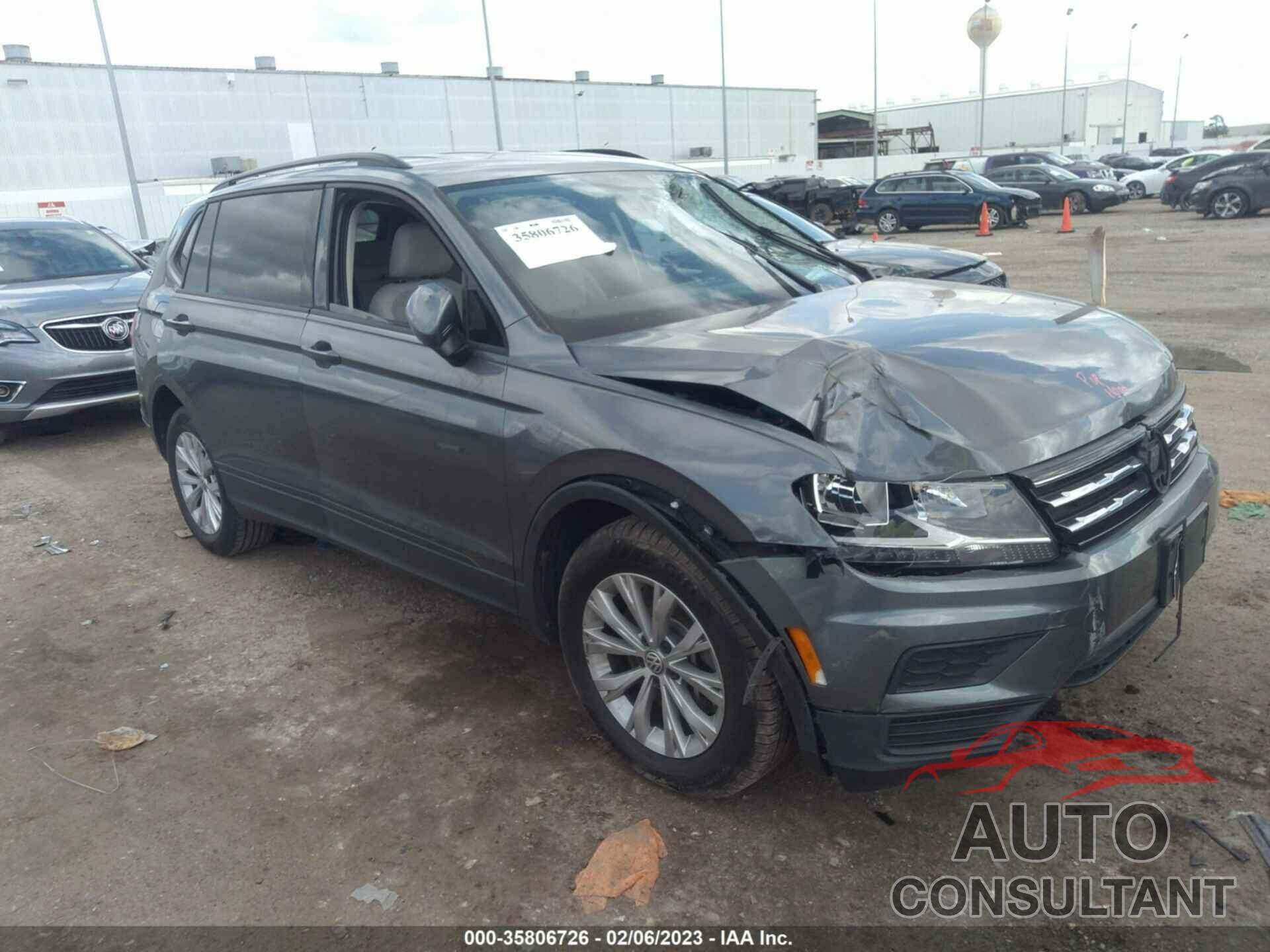 VOLKSWAGEN TIGUAN 2019 - 3VV1B7AX4KM158393