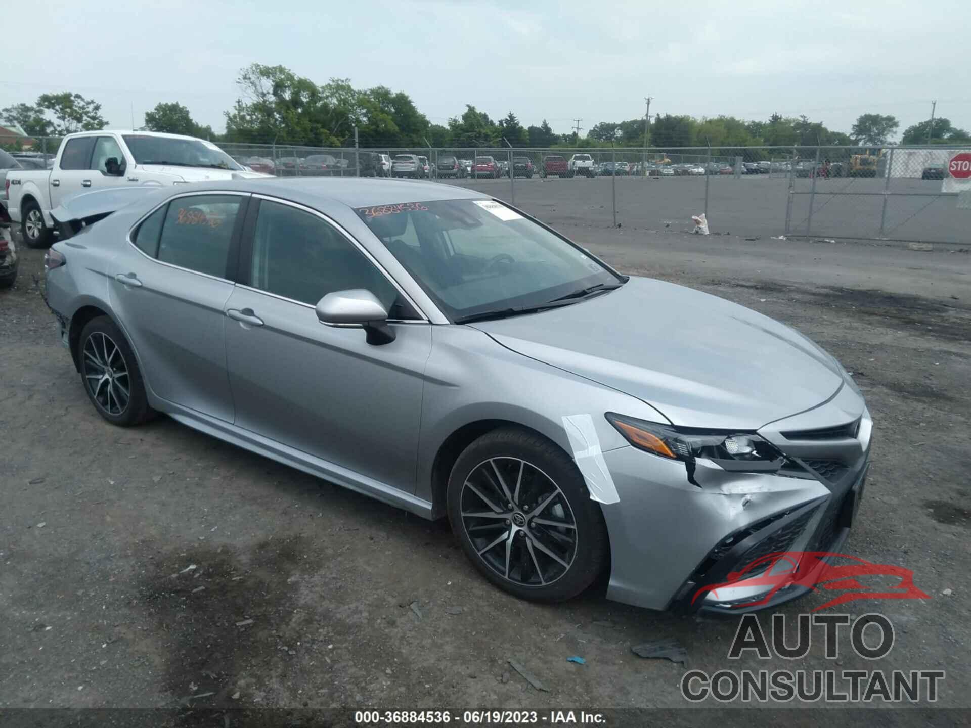 TOYOTA CAMRY 2022 - 4T1G11AK2NU677922