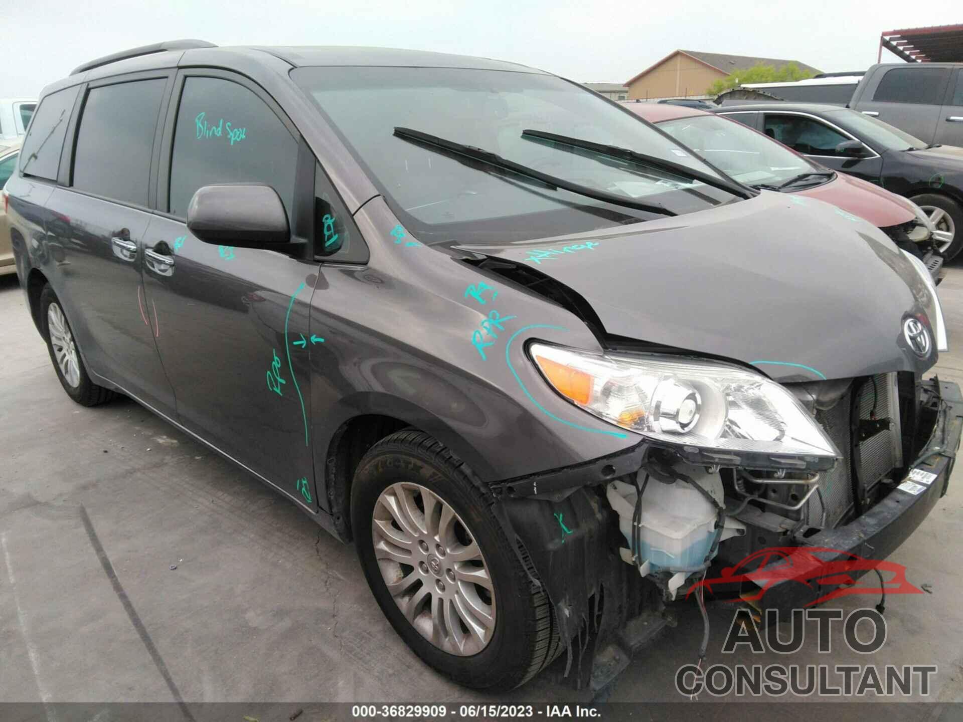 TOYOTA SIENNA 2015 - 5TDYK3DC3FS672644