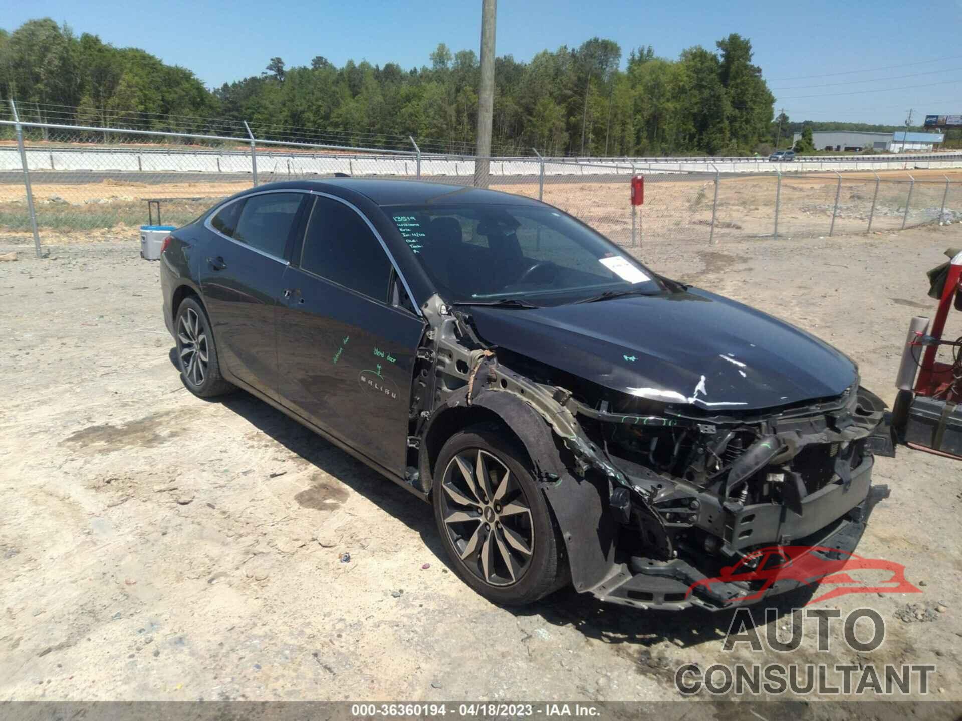 CHEVROLET MALIBU 2017 - 1G1ZE5ST1HF263211