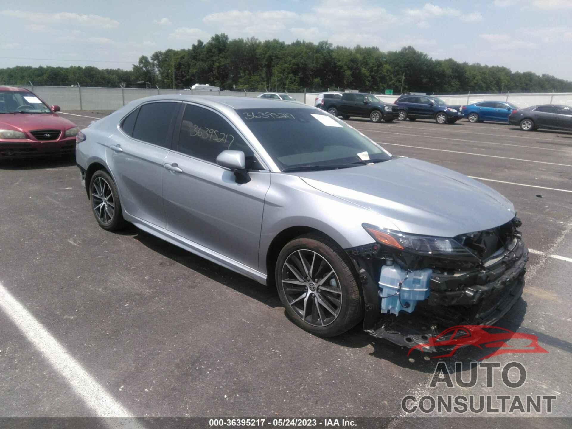 TOYOTA CAMRY 2022 - 4T1G11AK3NU700012